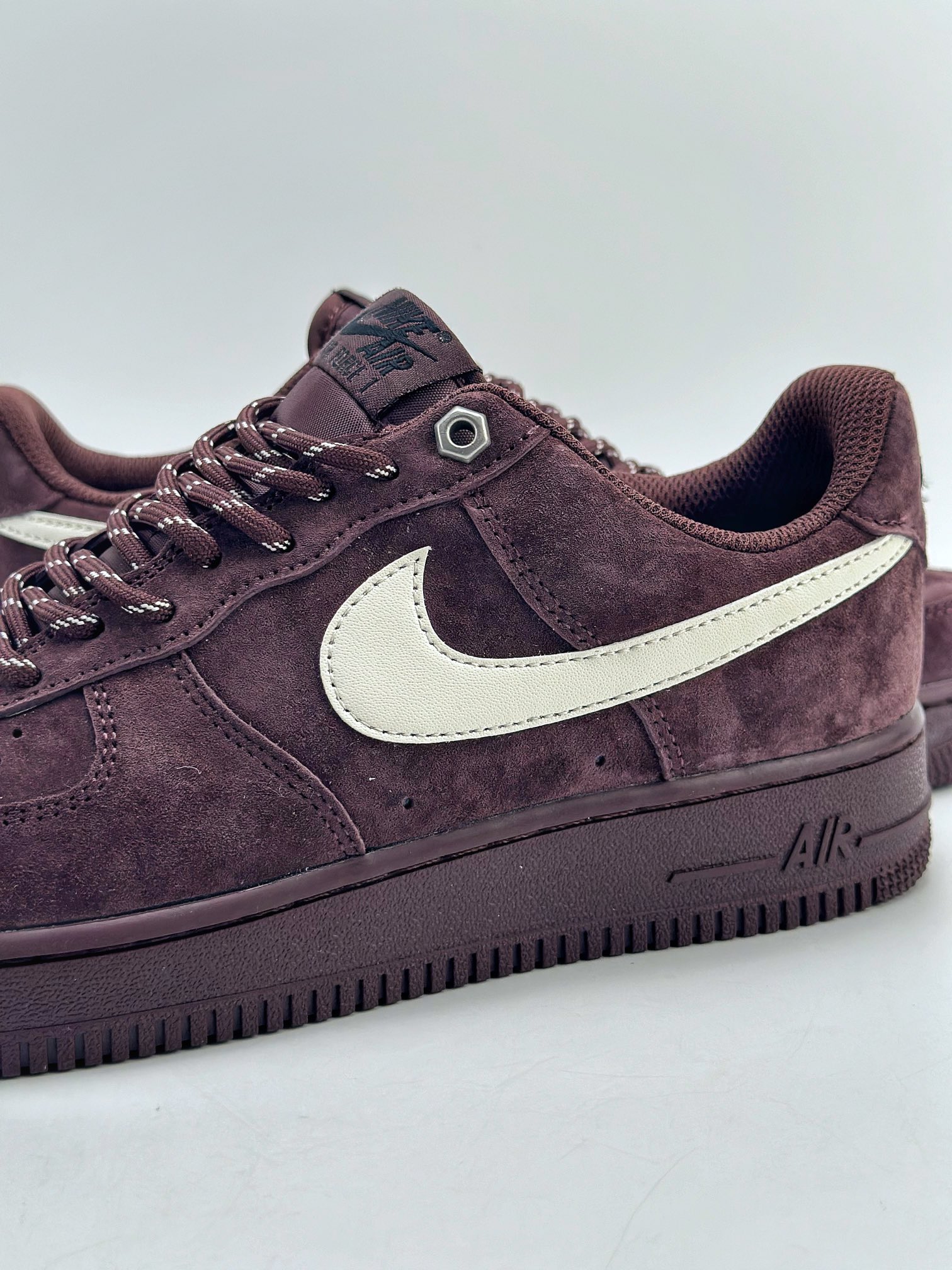 240 Nike Air Force 1 Low 07 酒红翻毛白勾