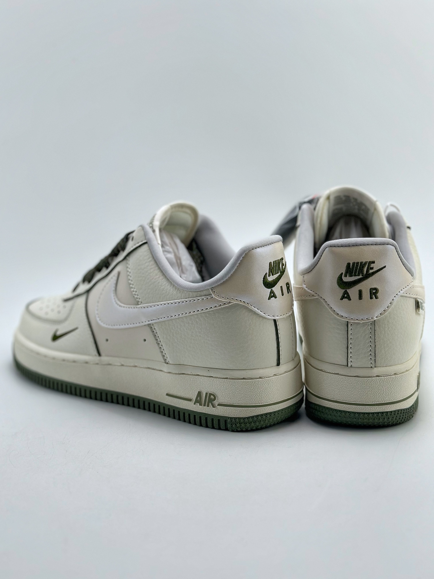 Nike Air Force 1 Low 07 Pearlescent Green Starry Sky DD9915-711