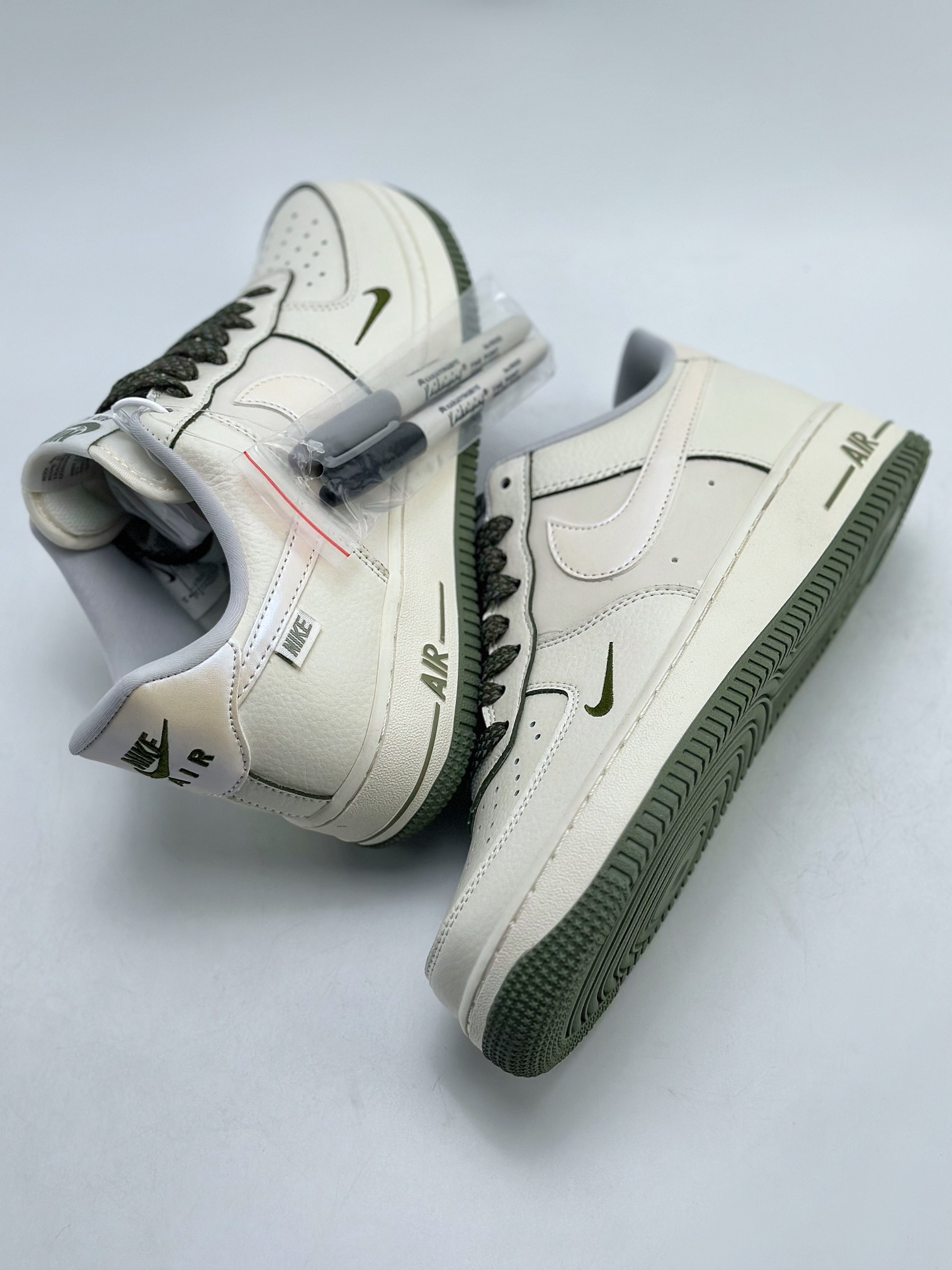 Nike Air Force 1 Low 07 Pearlescent Green Starry Sky DD9915-711