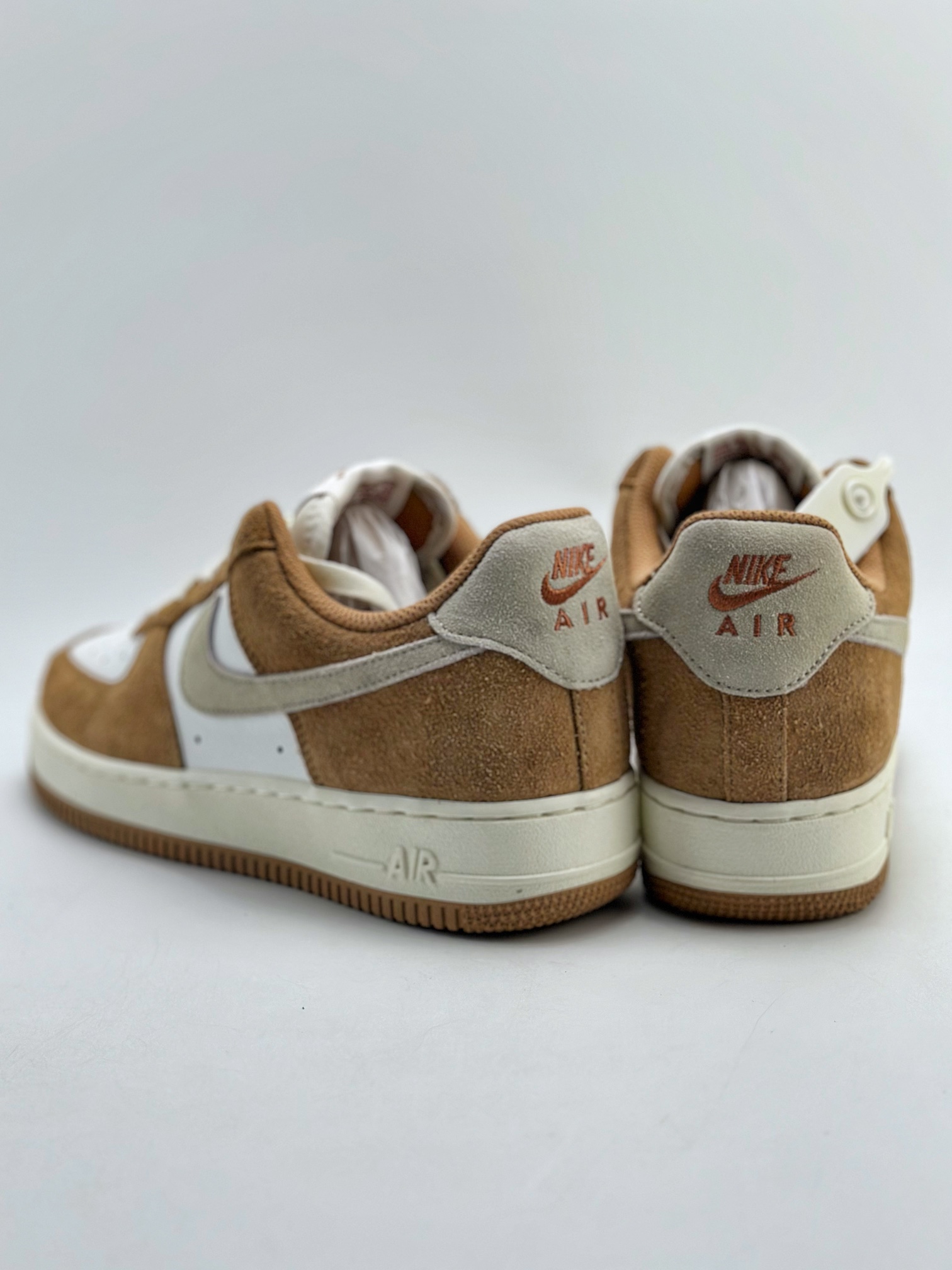 Nike Air Force 1 Low 07 White Brown Suede Stitching BQ8988-104