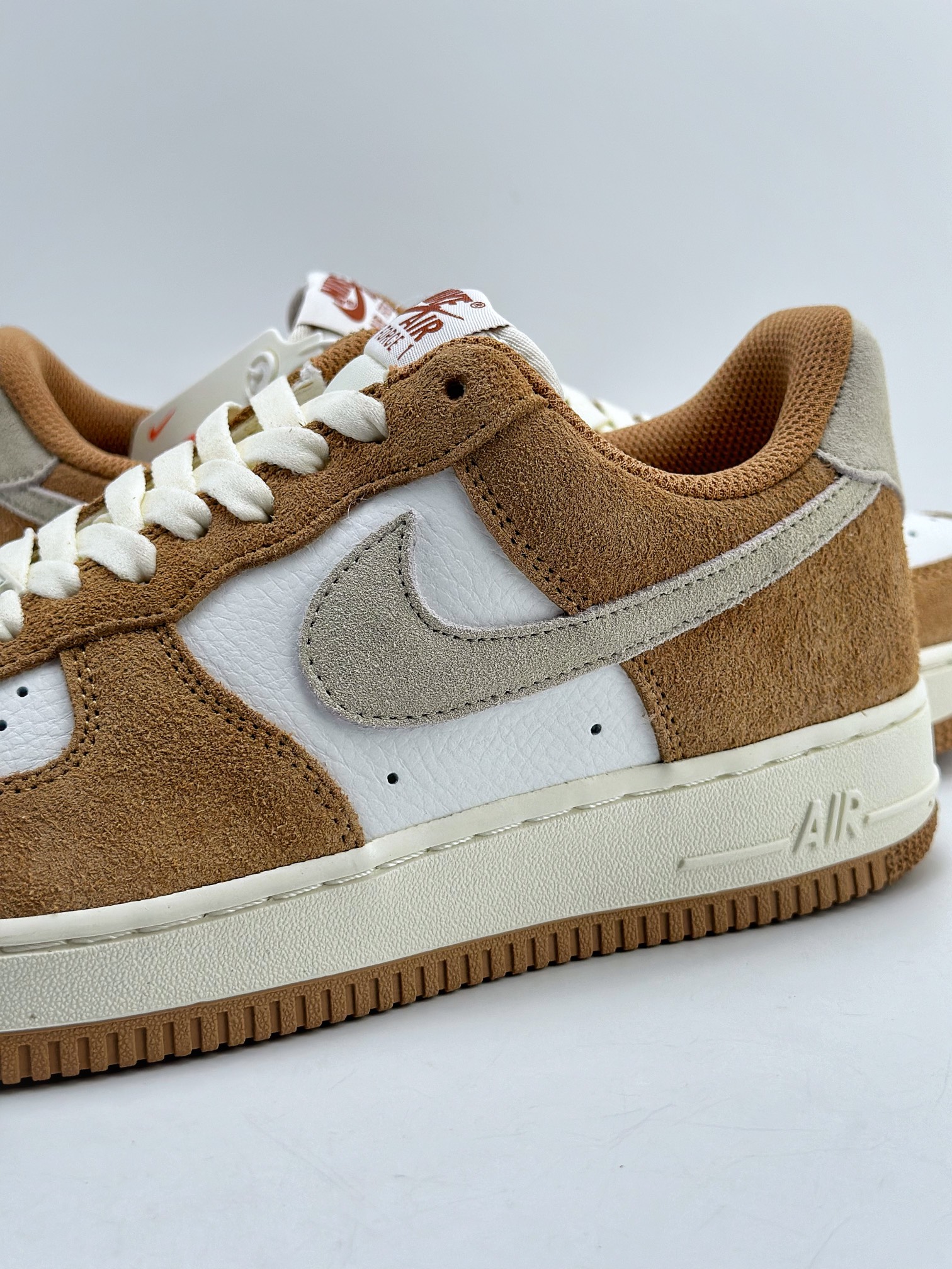 Nike Air Force 1 Low 07 White Brown Suede Stitching BQ8988-104