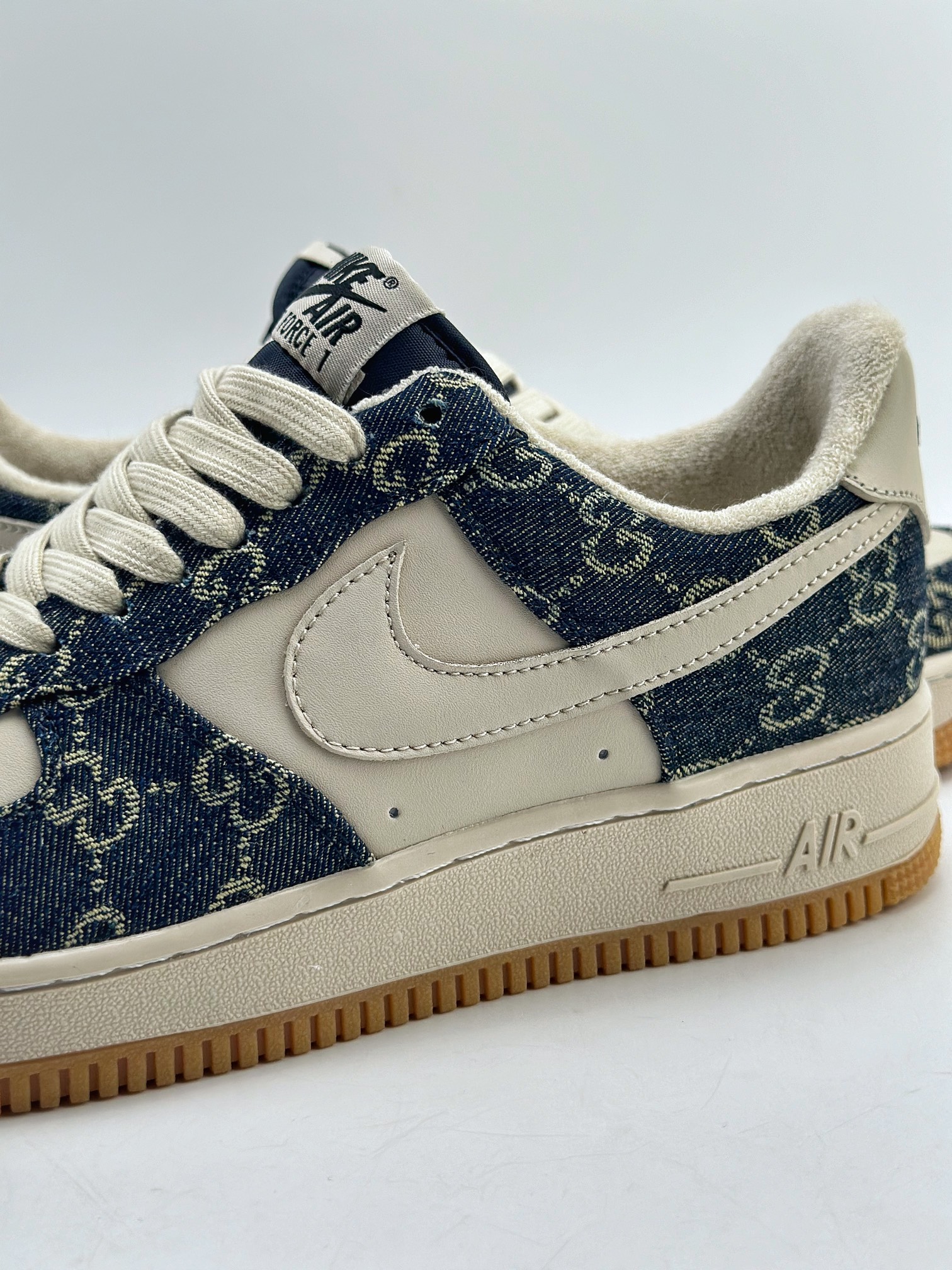 Nike Air Force 1 Low 07 x GUCCI Dirty Shoes