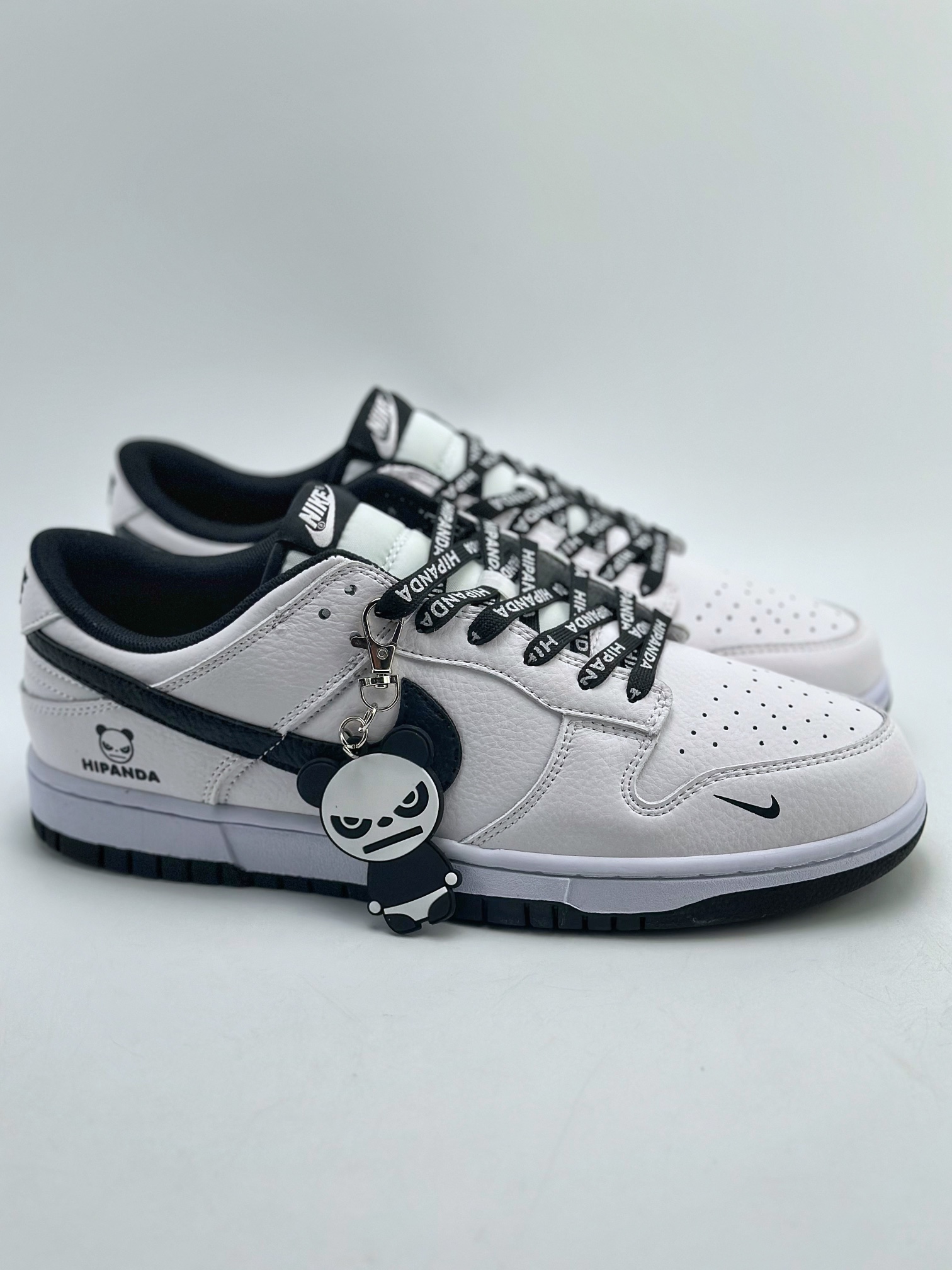 Nike SB Dunk Low ”Hipanda” Panda GF1818-001