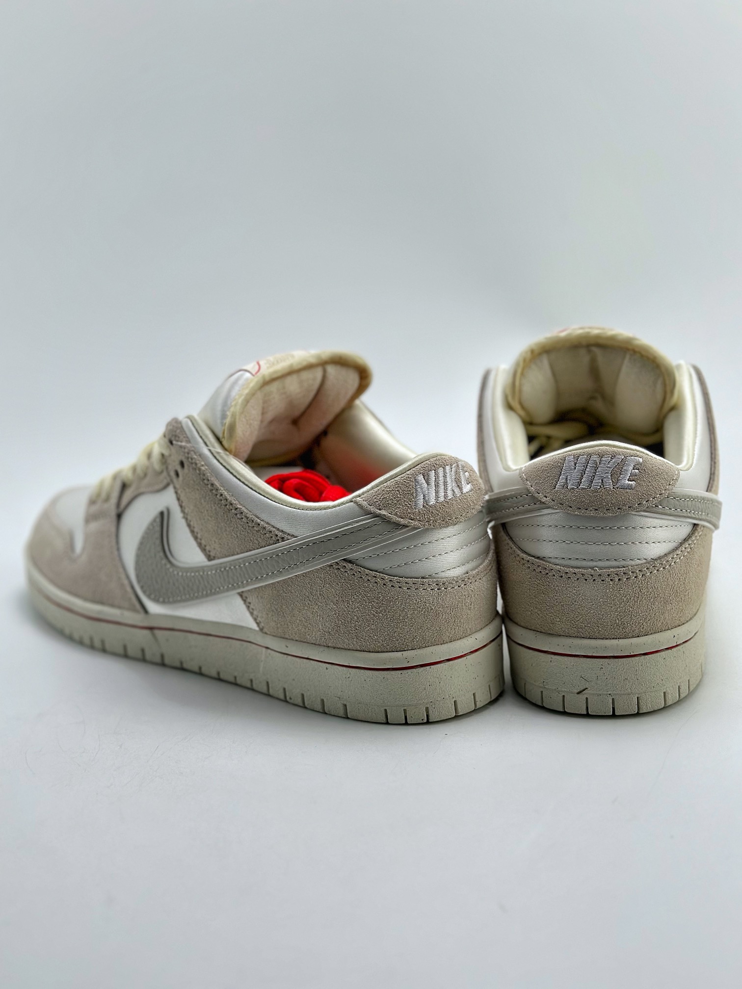 Nike SB Dunk Low Pro ”Love Found” 爱之城 FZ5654-100