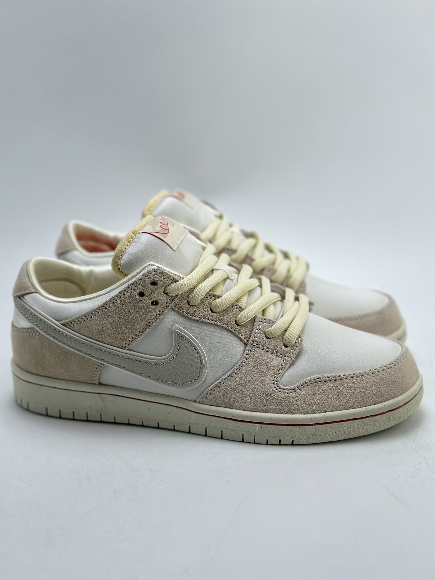 Nike SB Dunk Low Pro ”Love Found” 爱之城 FZ5654-100