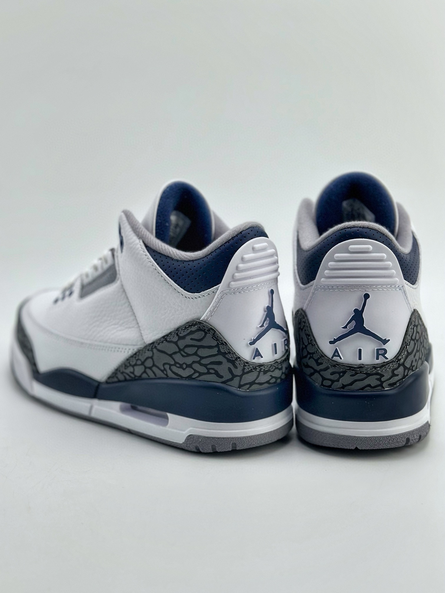 Air Jordan 3 Retro White Blue CT8532-140