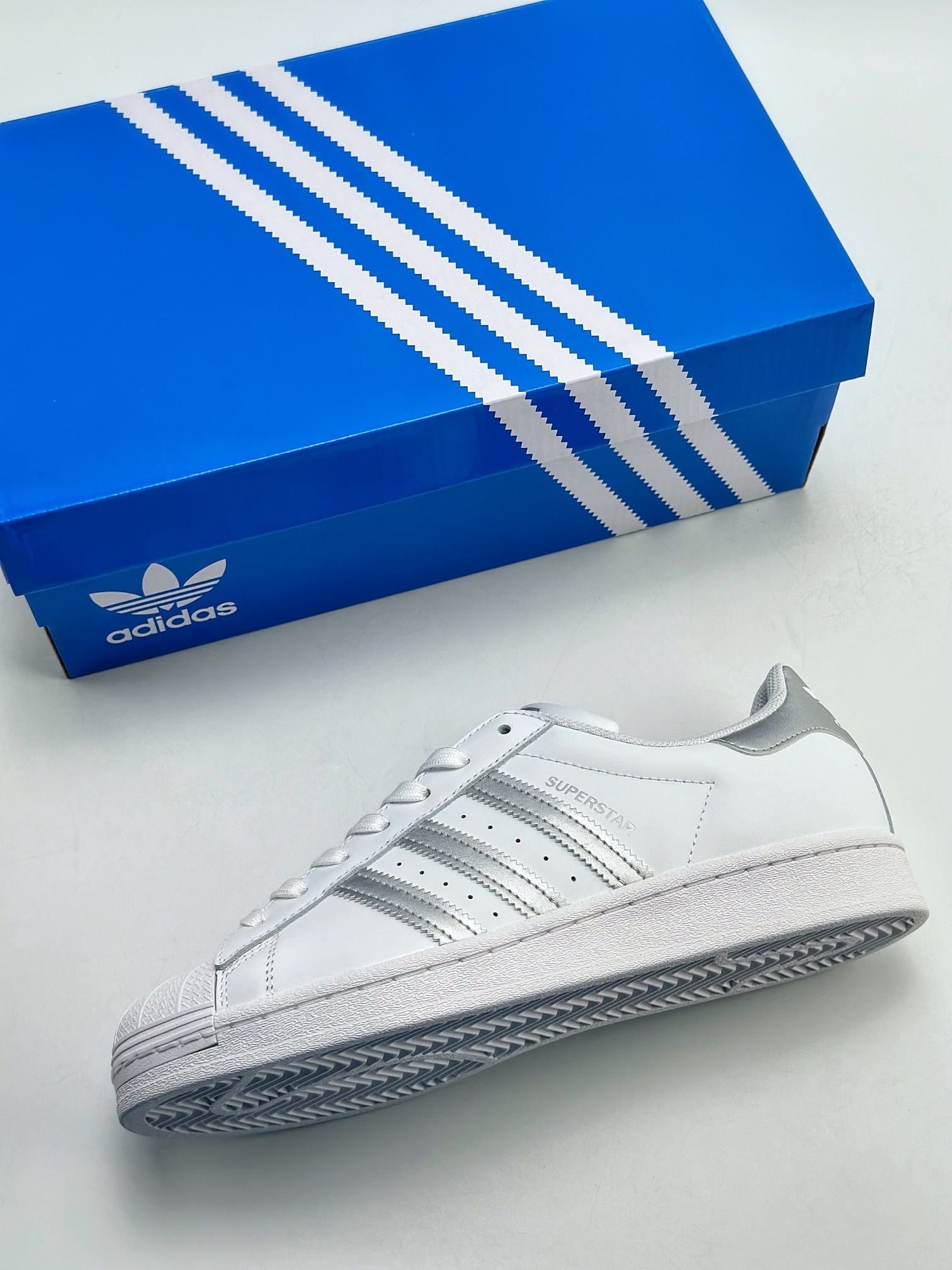 Adidas Originals Superstar Shell Toe Silver FX2329