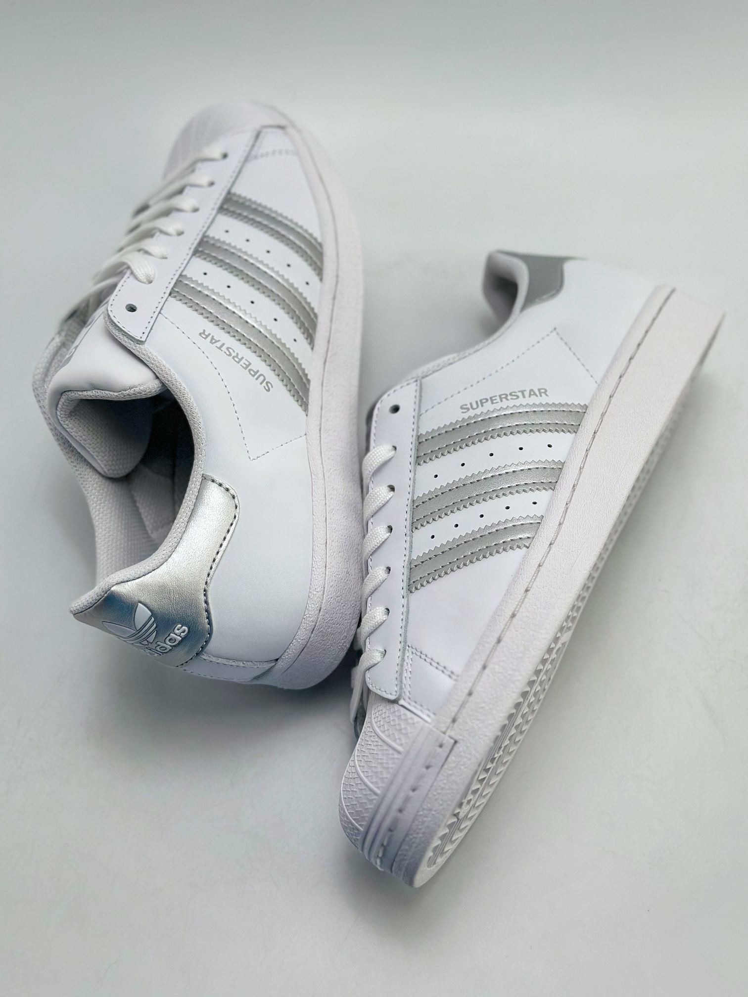 Adidas Originals Superstar Shell Toe Silver FX2329