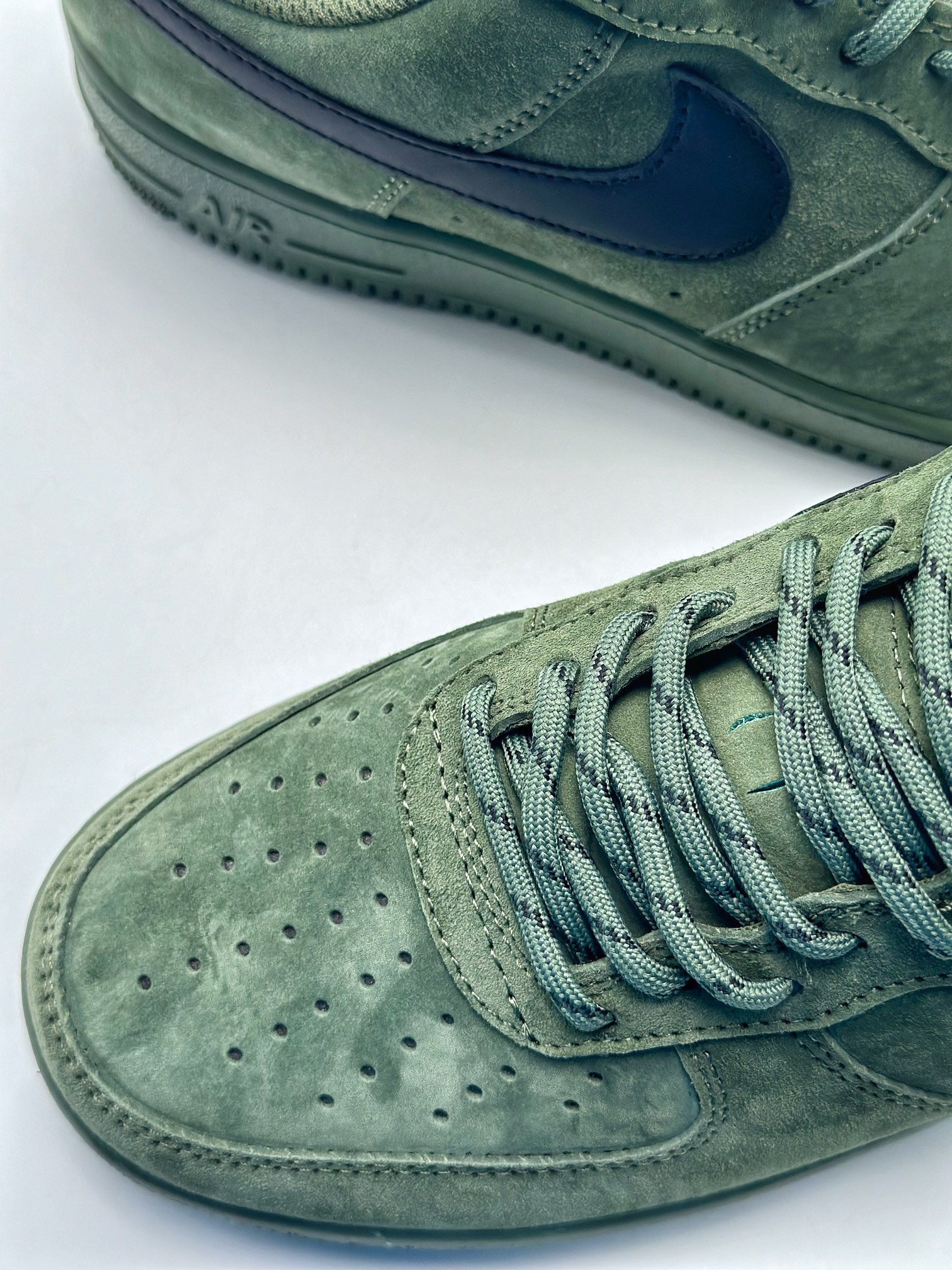 Nike Air Force 1 Low 07 Moss Green