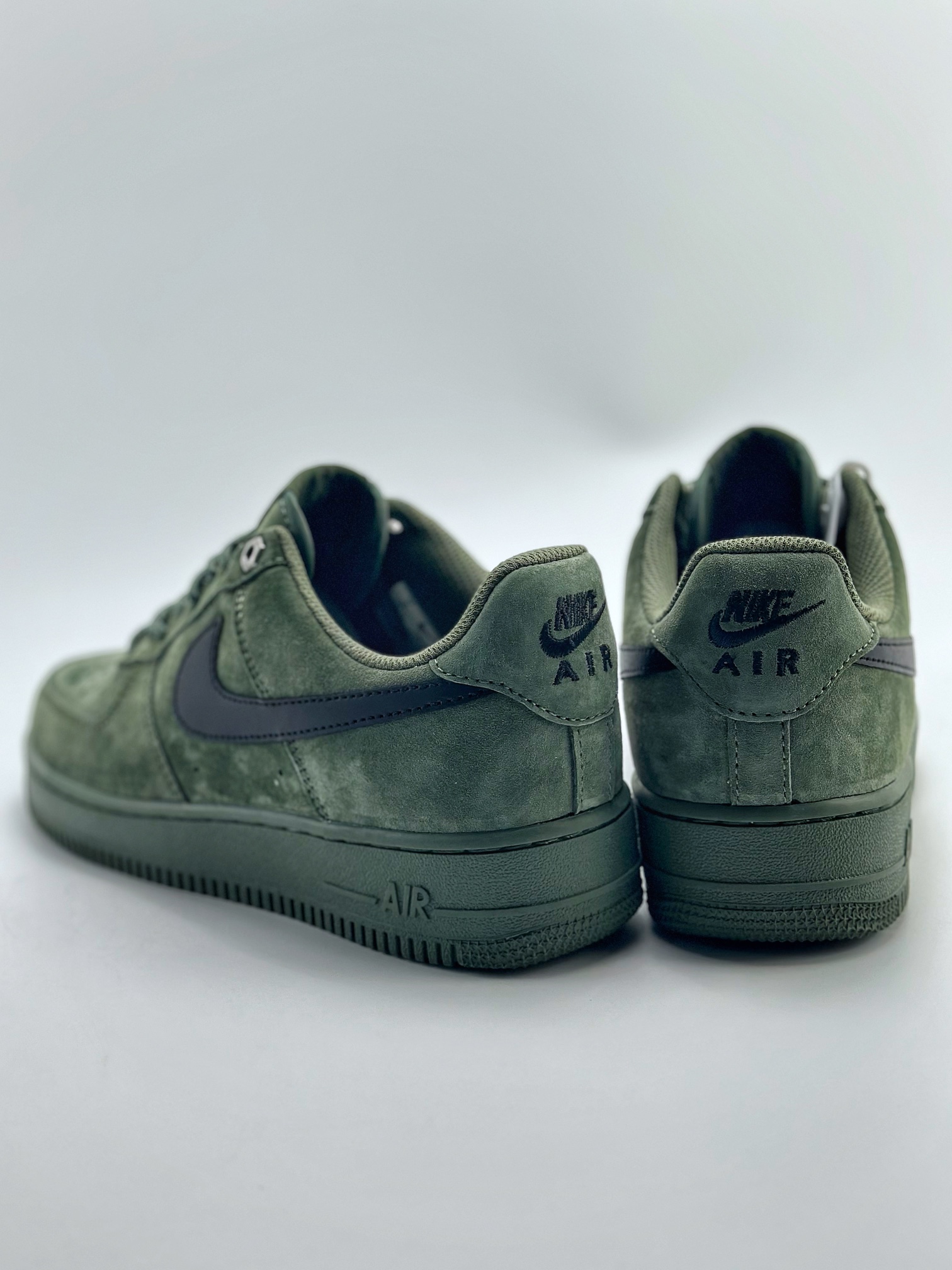 Nike Air Force 1 Low 07 Moss Green