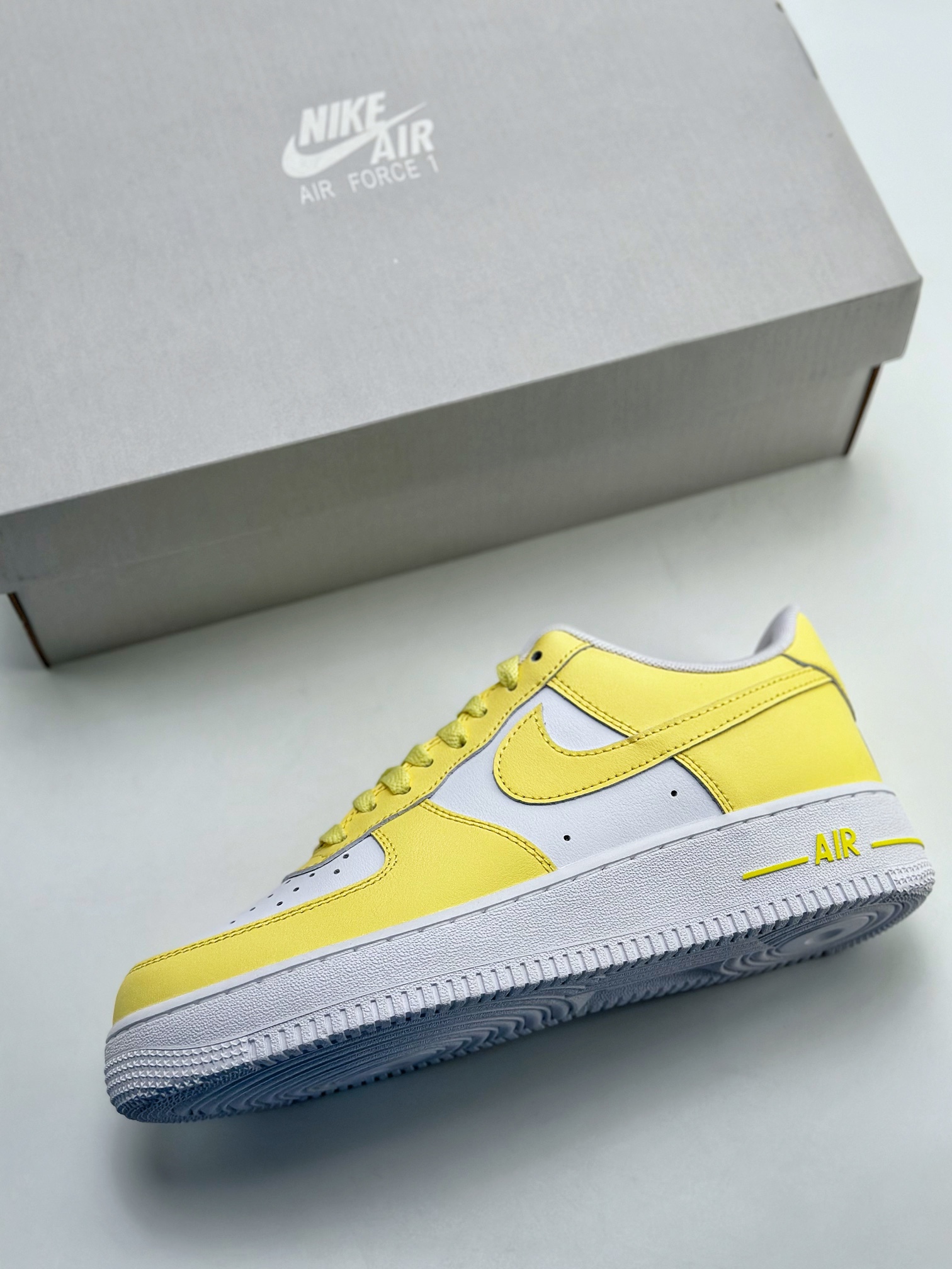 Nike Air Force 1 Low 07 白黄 HF0119-700