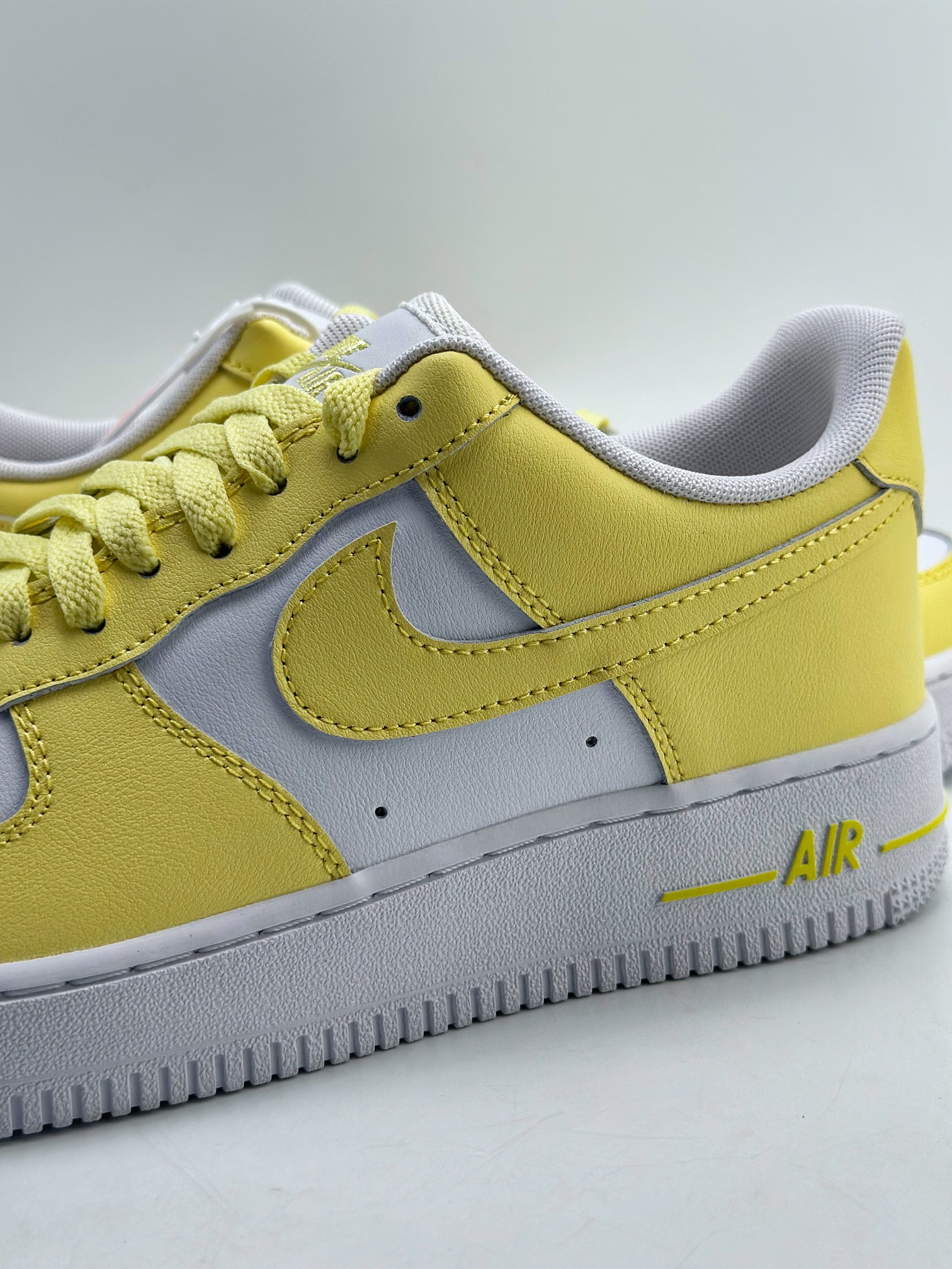 Nike Air Force 1 Low 07 白黄 HF0119-700