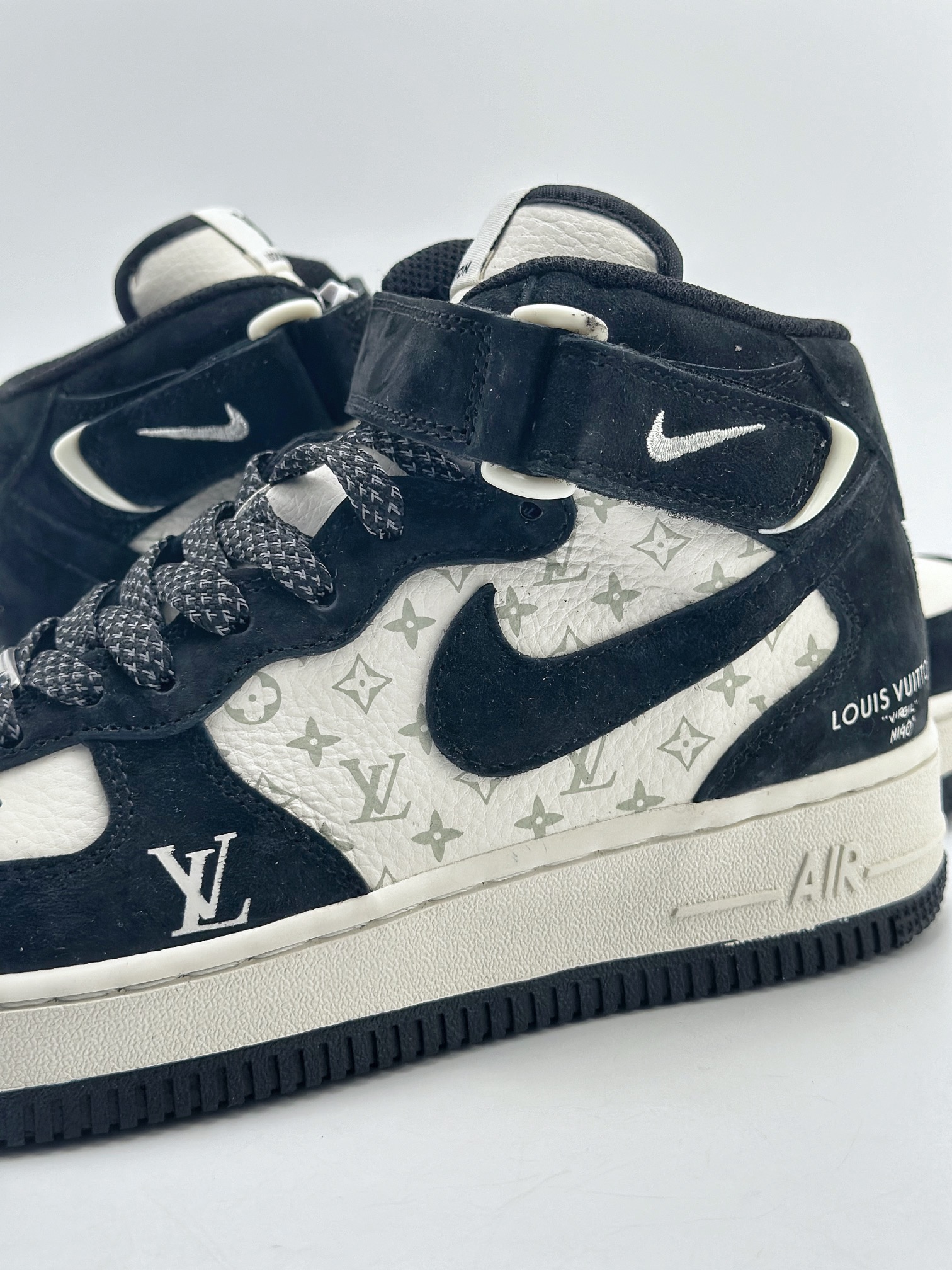 Nike Air Force 1 Mid 07 x Louis Vuitton LV联名印花白黑 DV9988-100