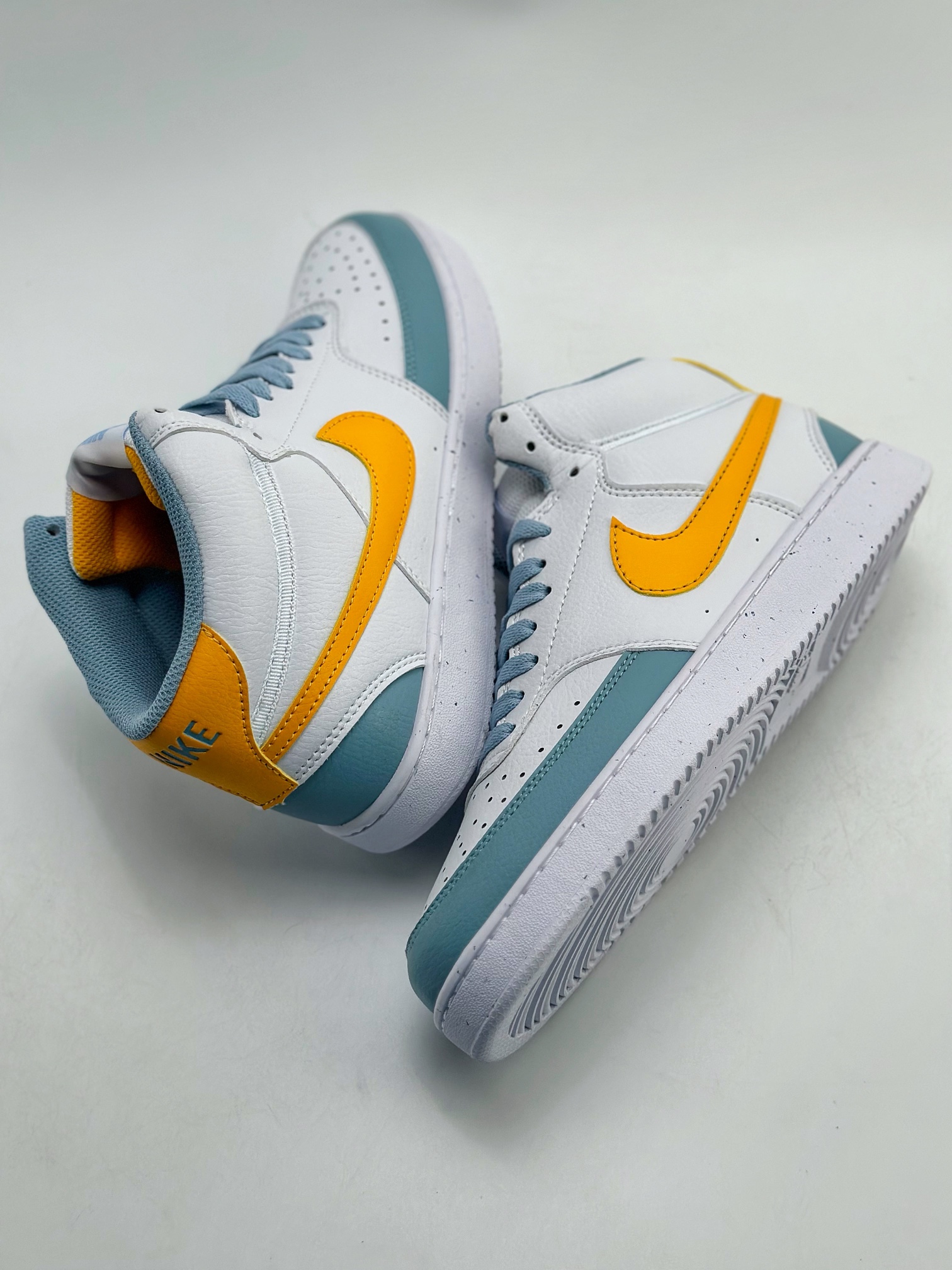 150 Nike Court Vision High 白黄蓝 休闲运动板鞋  FJ3998-100