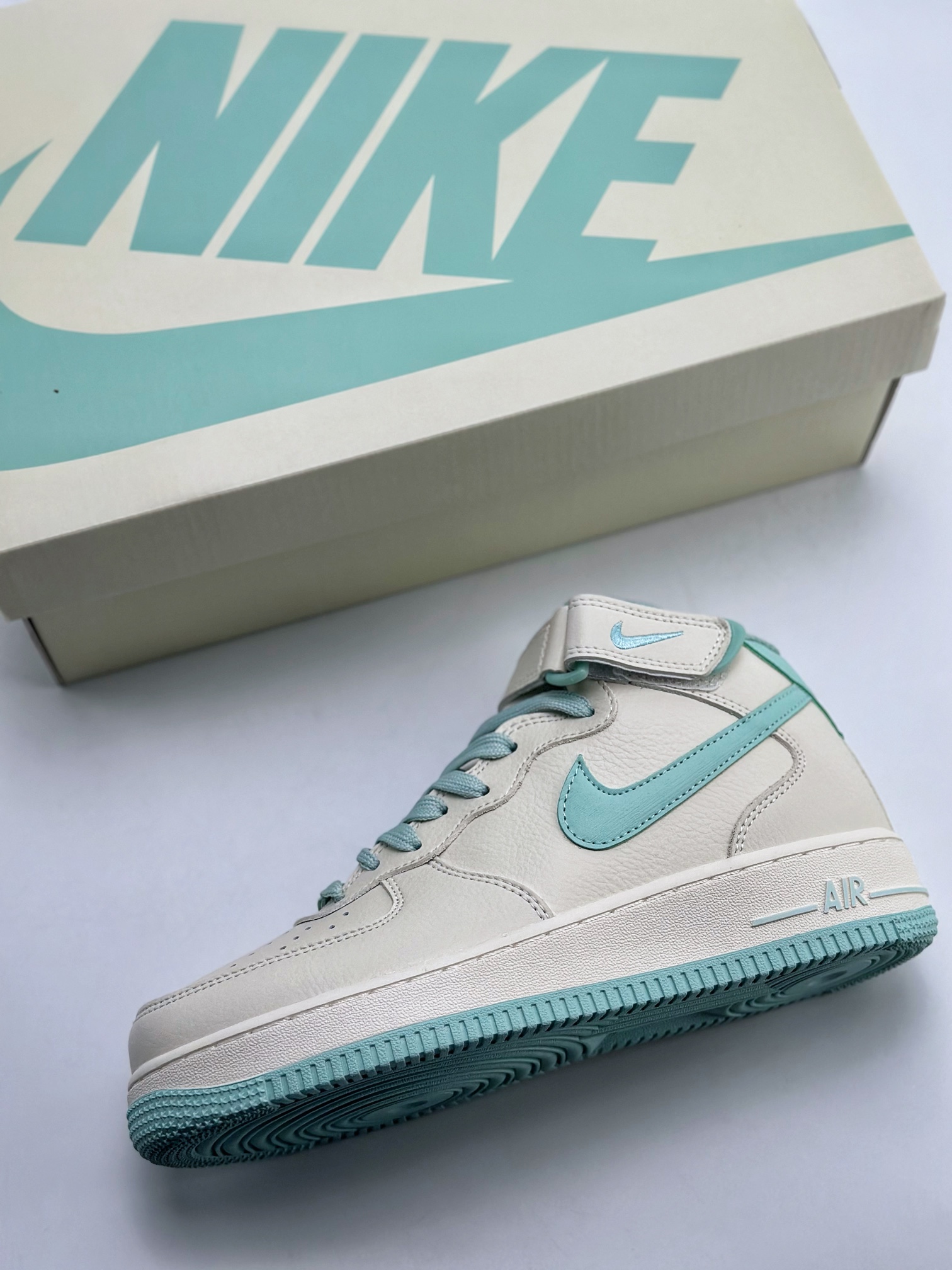 Nike Air Force 1 Mid 07 白蒂芙尼蓝 PA0920-708