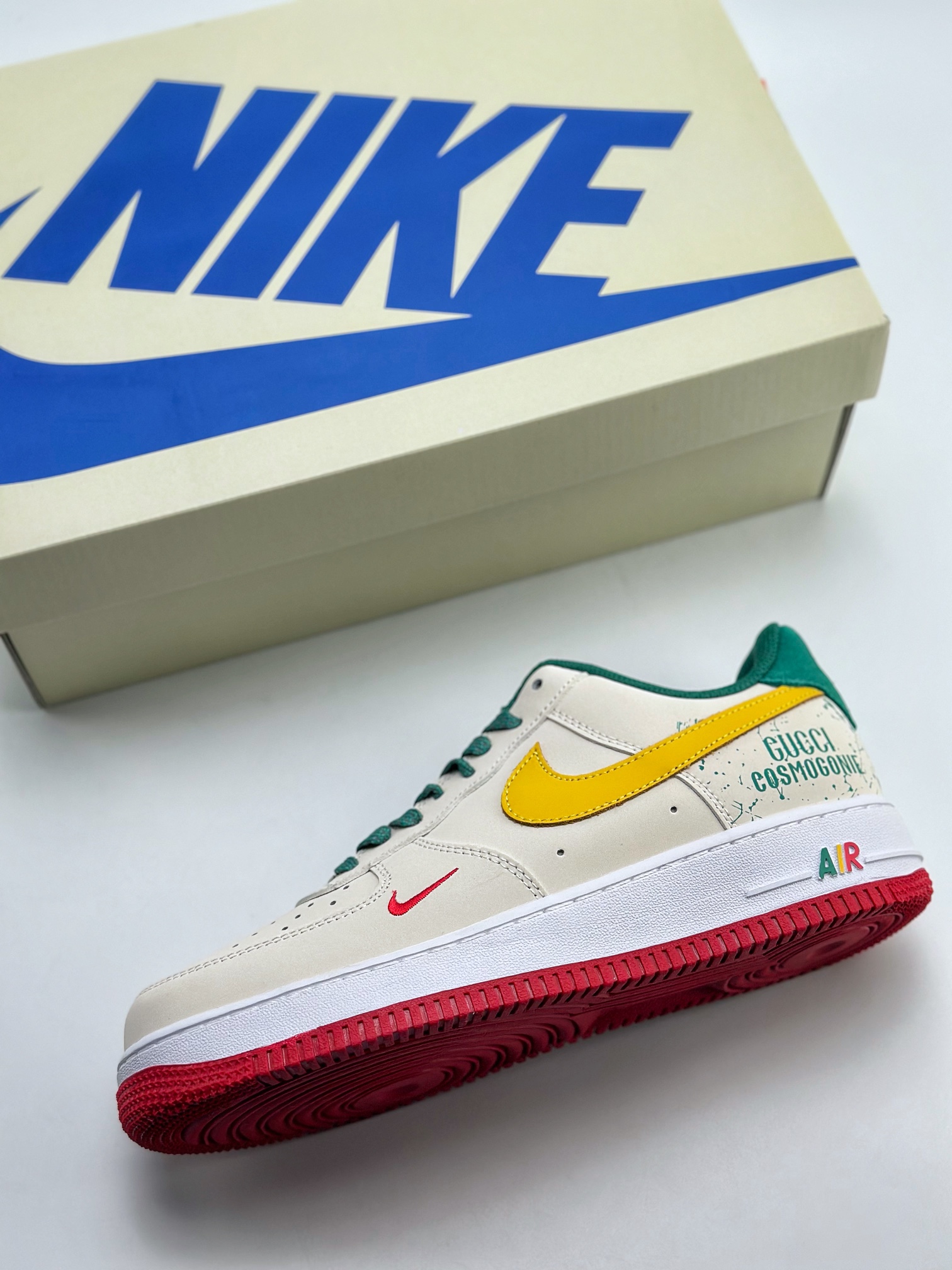 200 Nike Air Force 1 Low 07 米白黄绿双勾 HX123-002