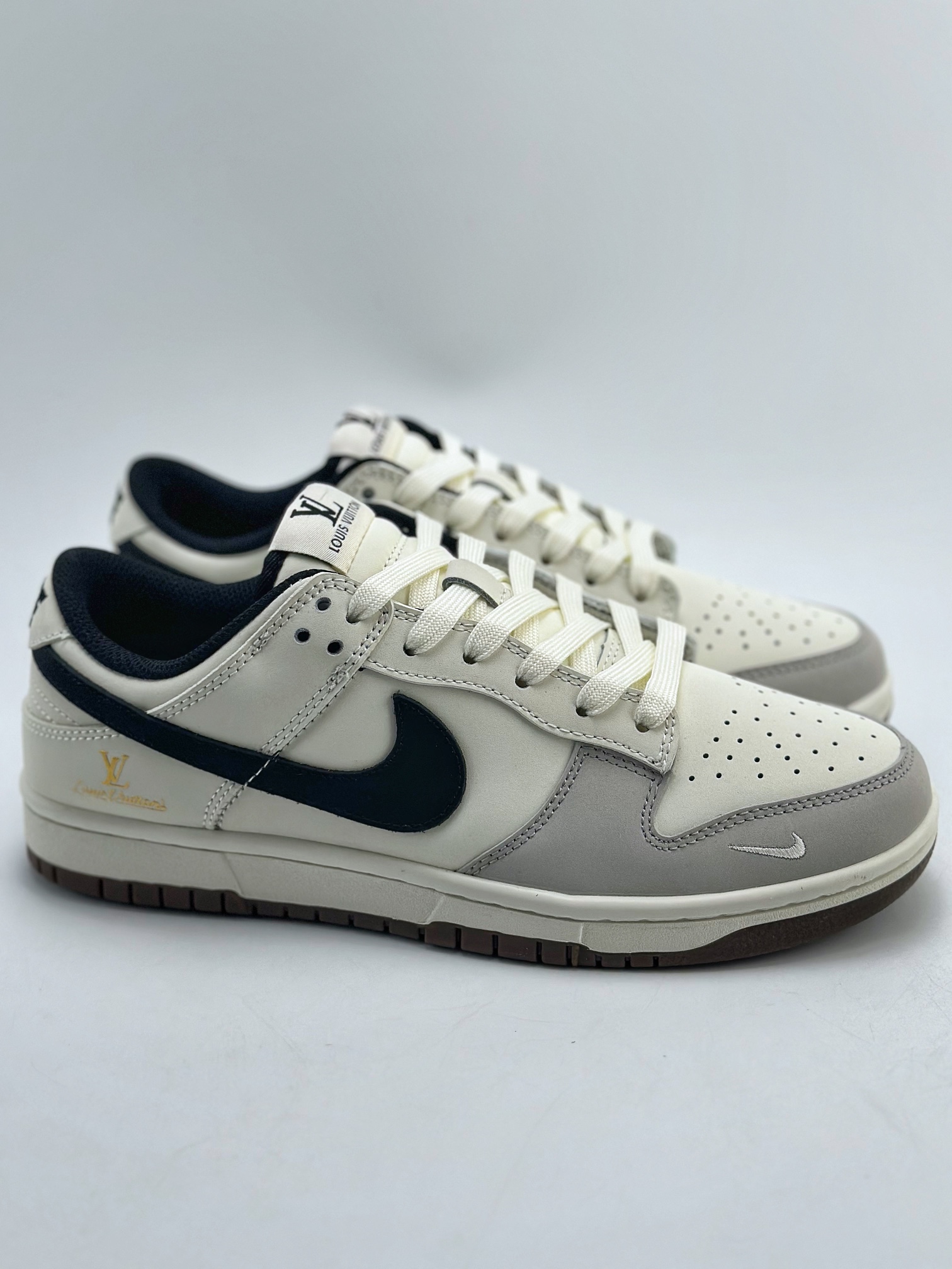 260 Nike SB Dunk Low x Louis Vuitton 白黑灰 JH8037-919