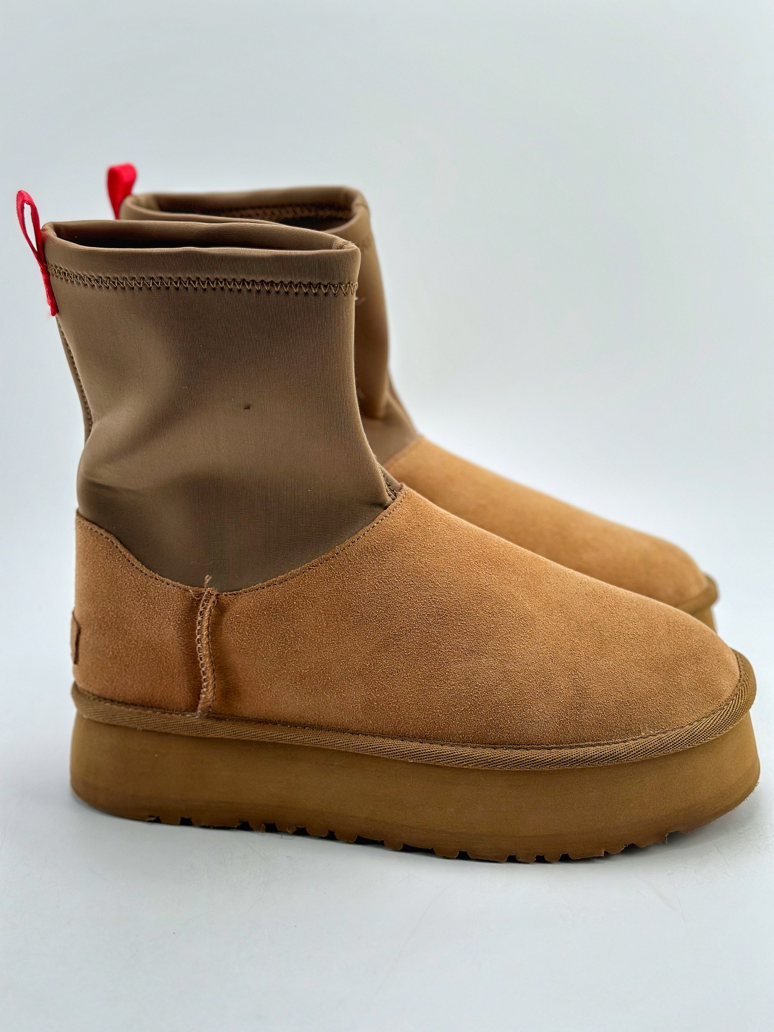 240 UGG Classic Dipper 2023新款迪普靴