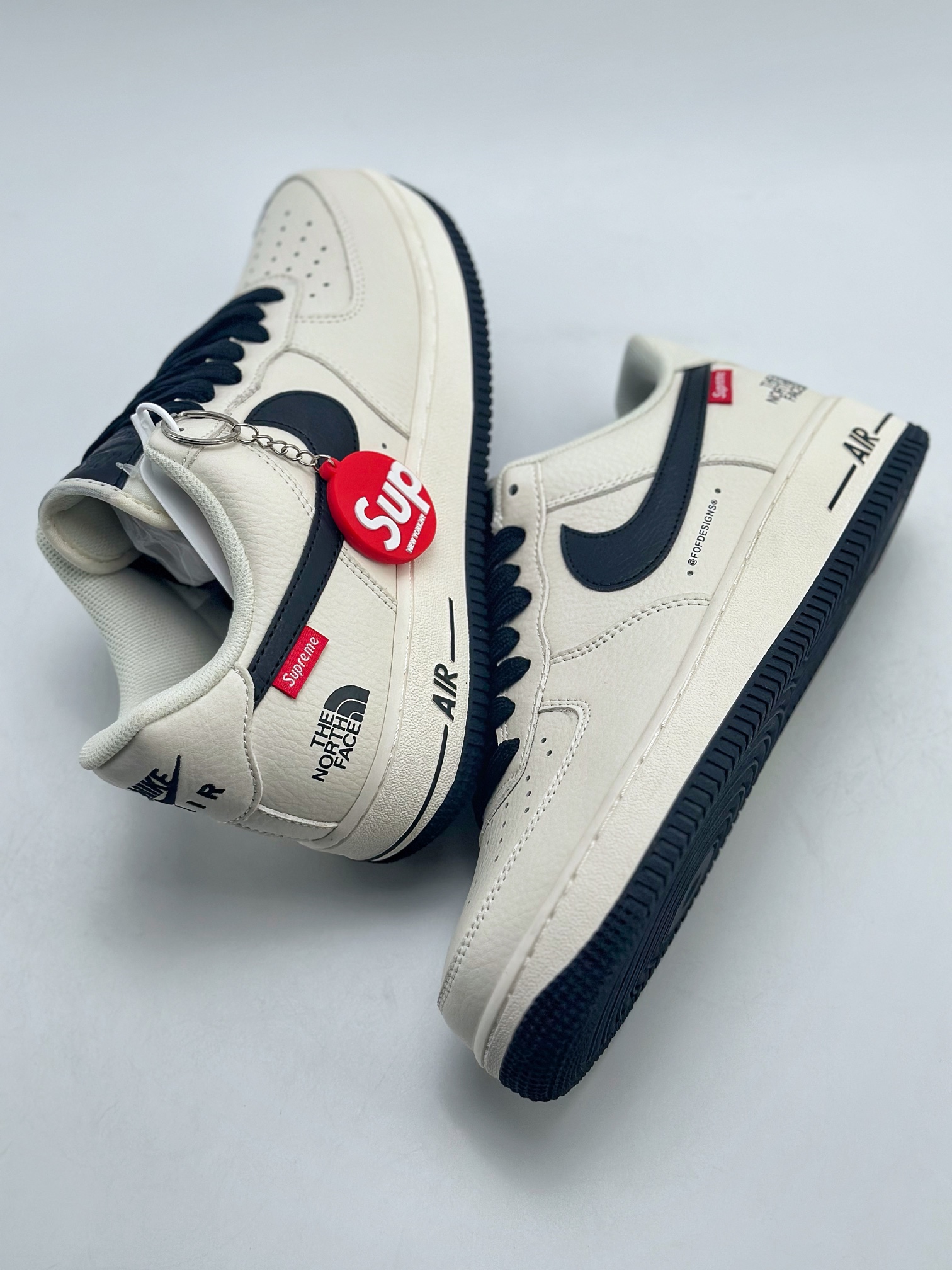 260 Nike Air Force 1 Low 07 x The North Face x Supreme 三方联名 SU2305-001