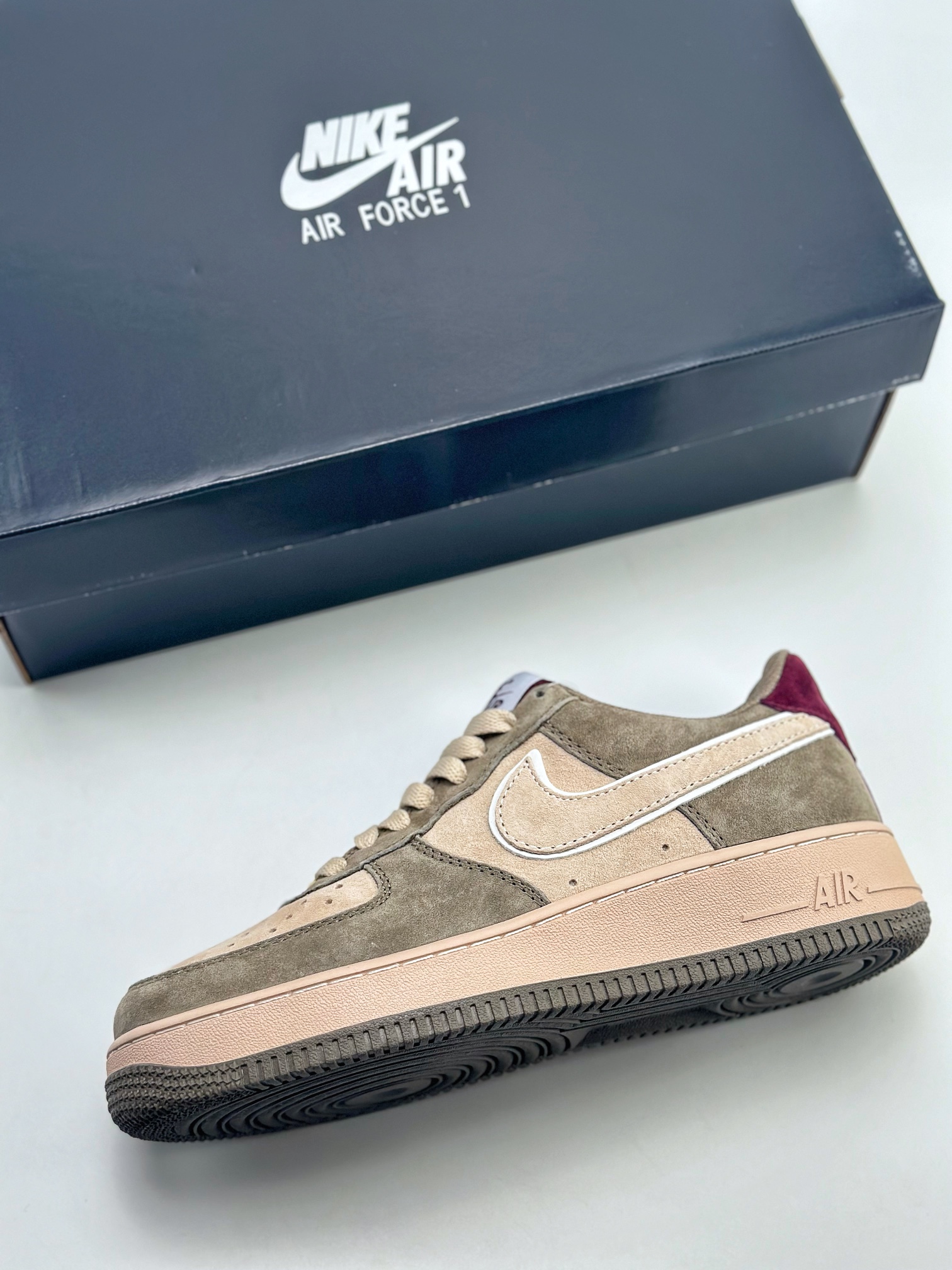 260 Nike Air Force 1 Low 07 麂皮棕绿 AV0383-229