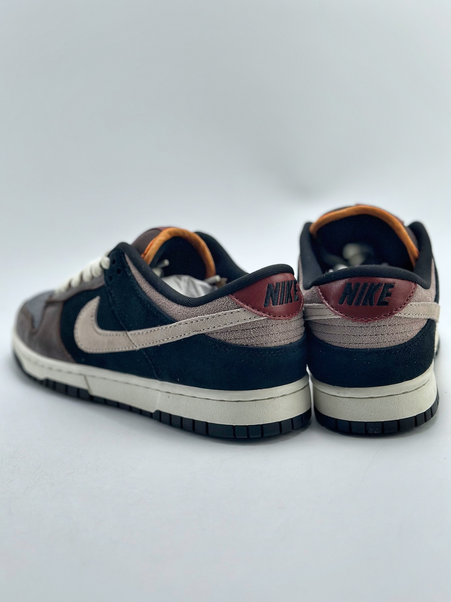 260 Nike SB Dunk Low Premium ”Strummer” 黑棕 313170-006