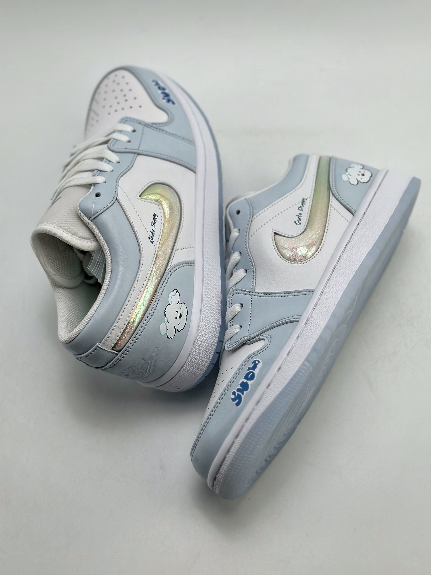 200 Air Jordan 1 Low 冰雪小狗 冰雪圣诞 FQ9112-100