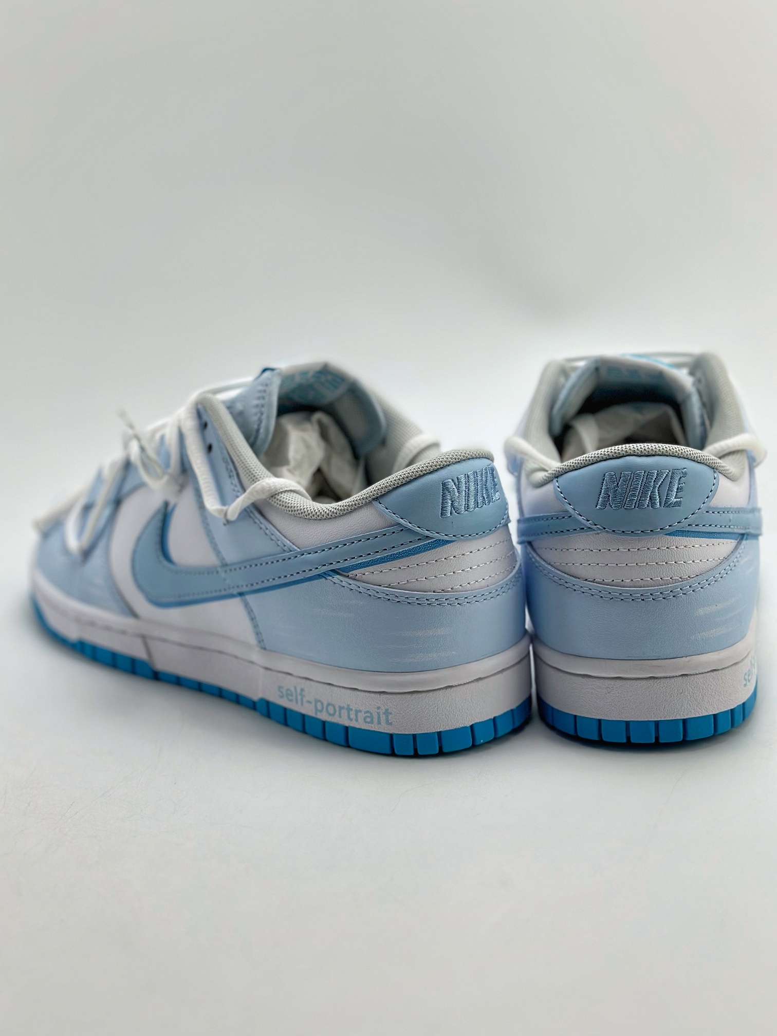 260 Nike SB Dunk Low 文艺复兴 蓝白 DV0831-001