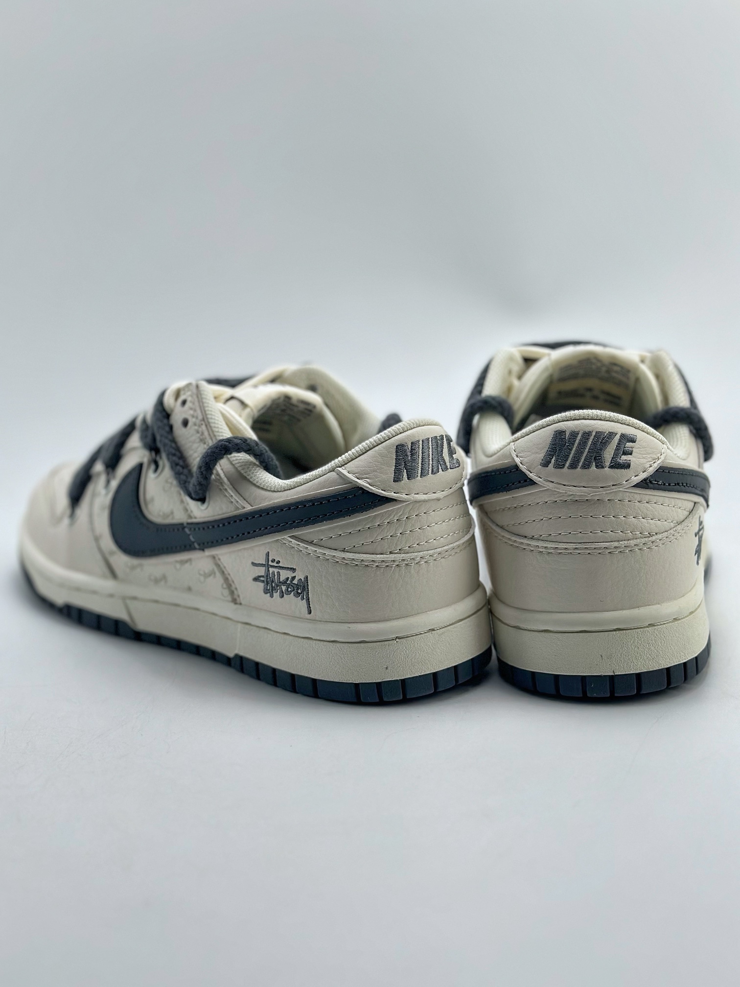 280 Nike SB Dunk Low x Stussy 斯图西 FC1688-140