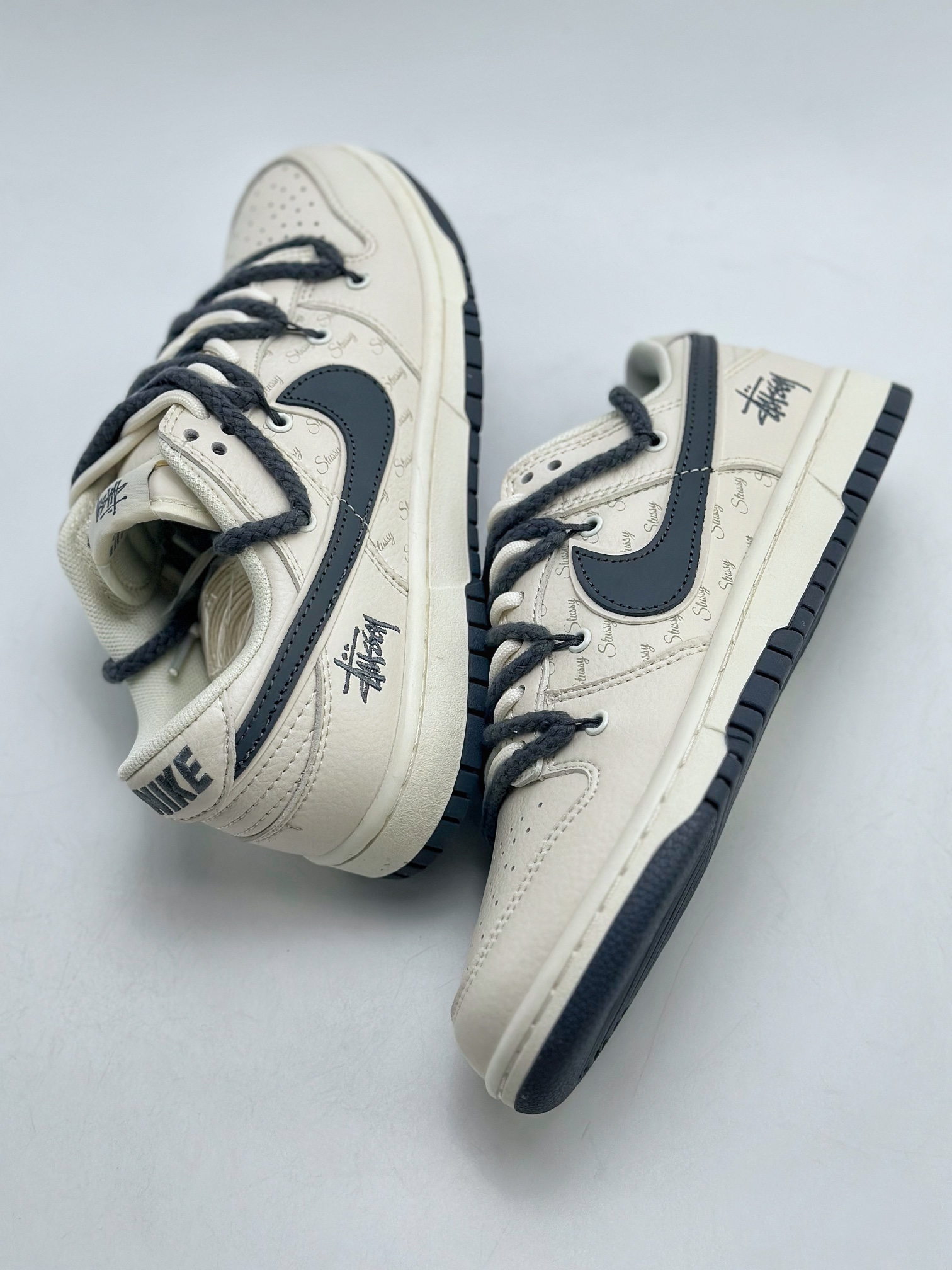 280 Nike SB Dunk Low x Stussy 斯图西 FC1688-140