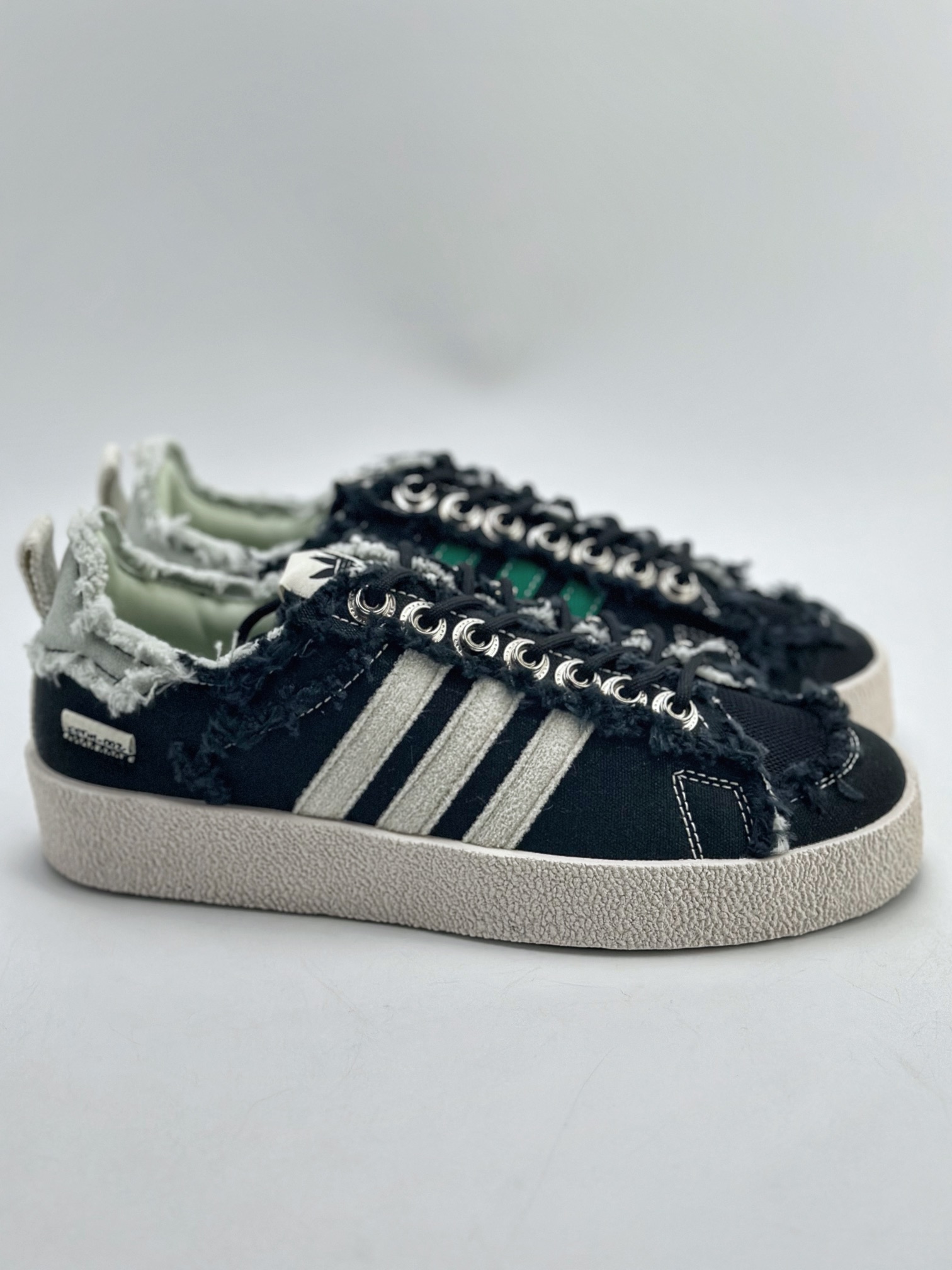 220 Adidas adidas Campus 80S x SONG FOR THE MUTE 最新联名复古破坏工艺帆布鞋 ID4791