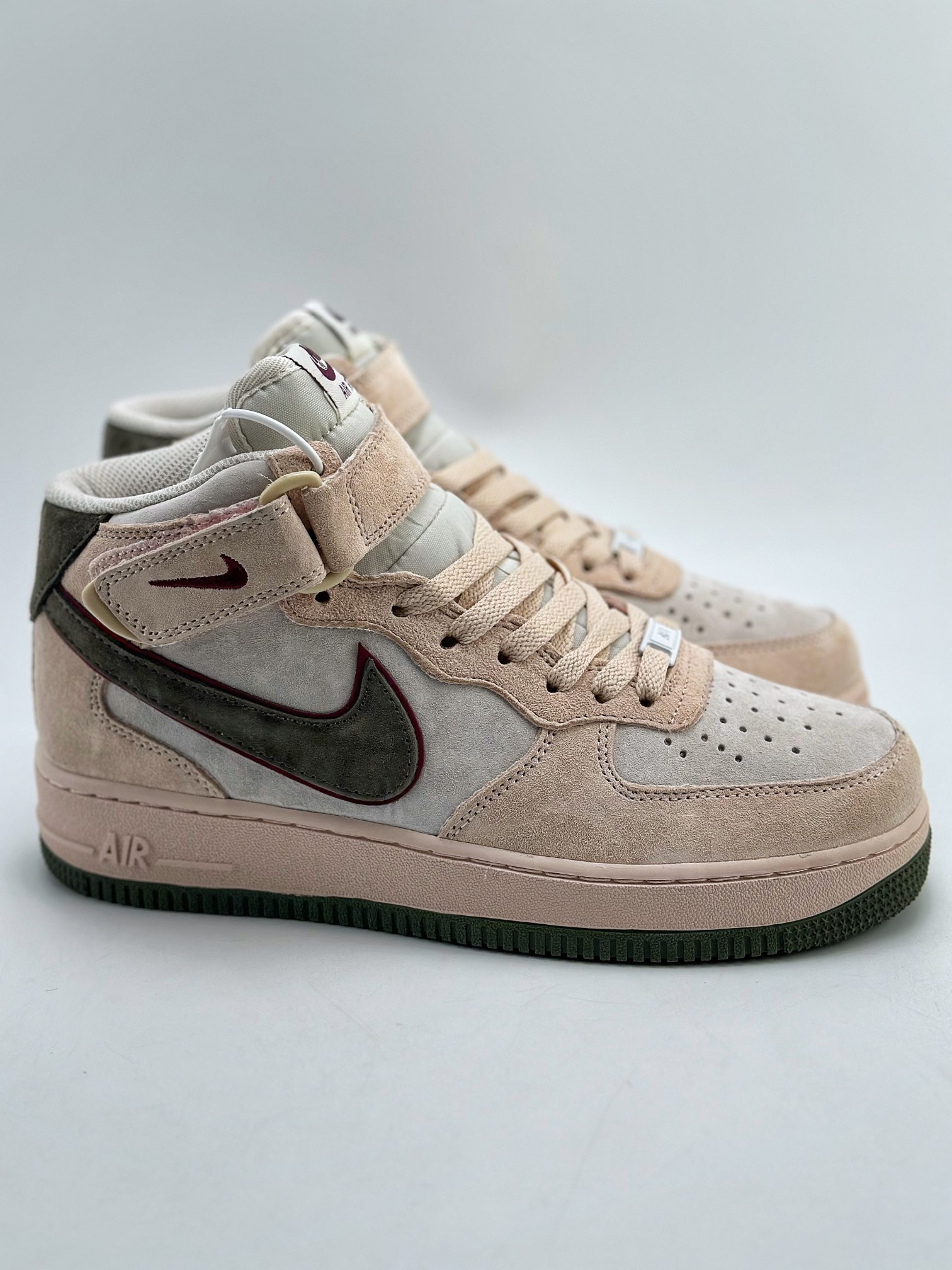 280 Nike Air Force 1 Mid 07 路飞粉棕麂皮 CG9908-101