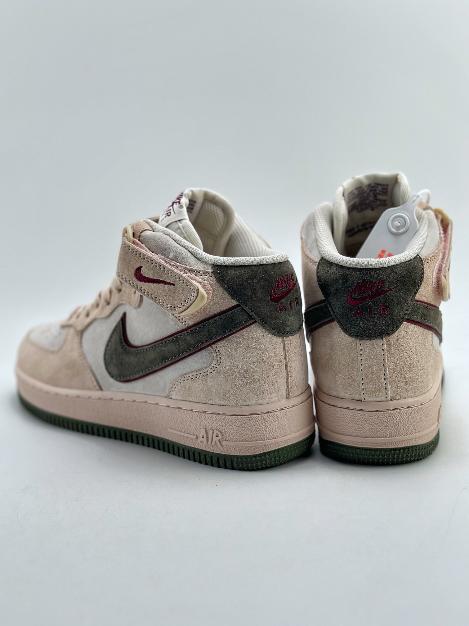 280 Nike Air Force 1 Mid 07 路飞粉棕麂皮 CG9908-101