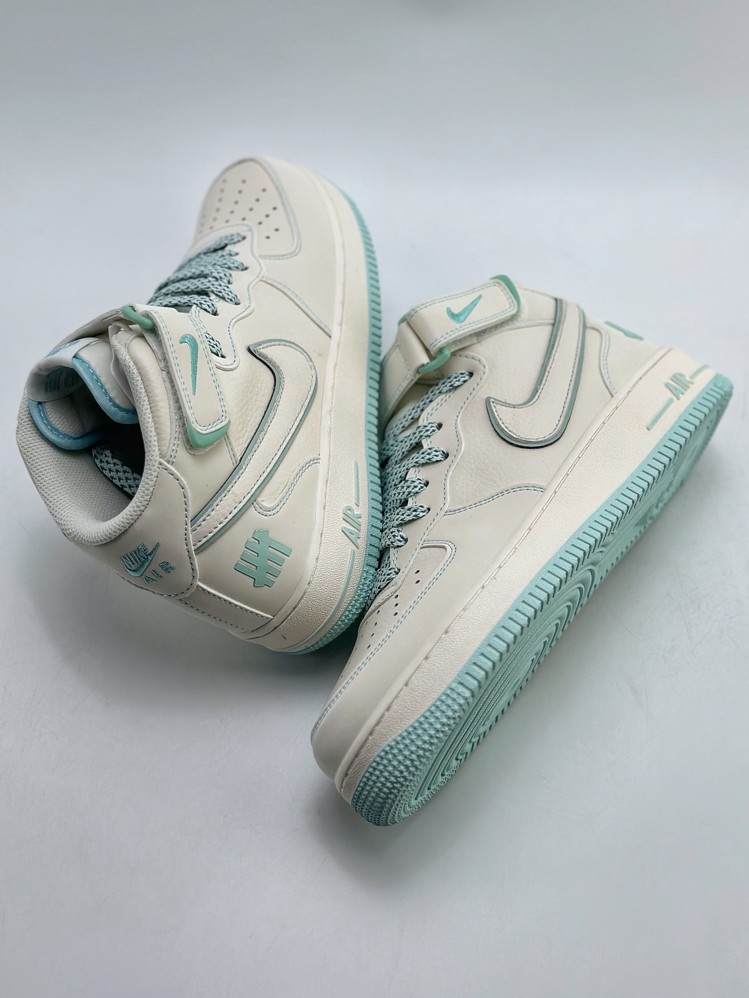 260 Nike Air Force 1 Mid 07 白青满天星 GB5969-002