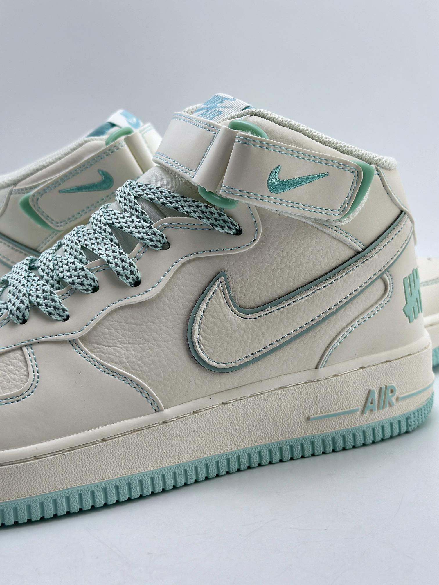 260 Nike Air Force 1 Mid 07 白青满天星 GB5969-002