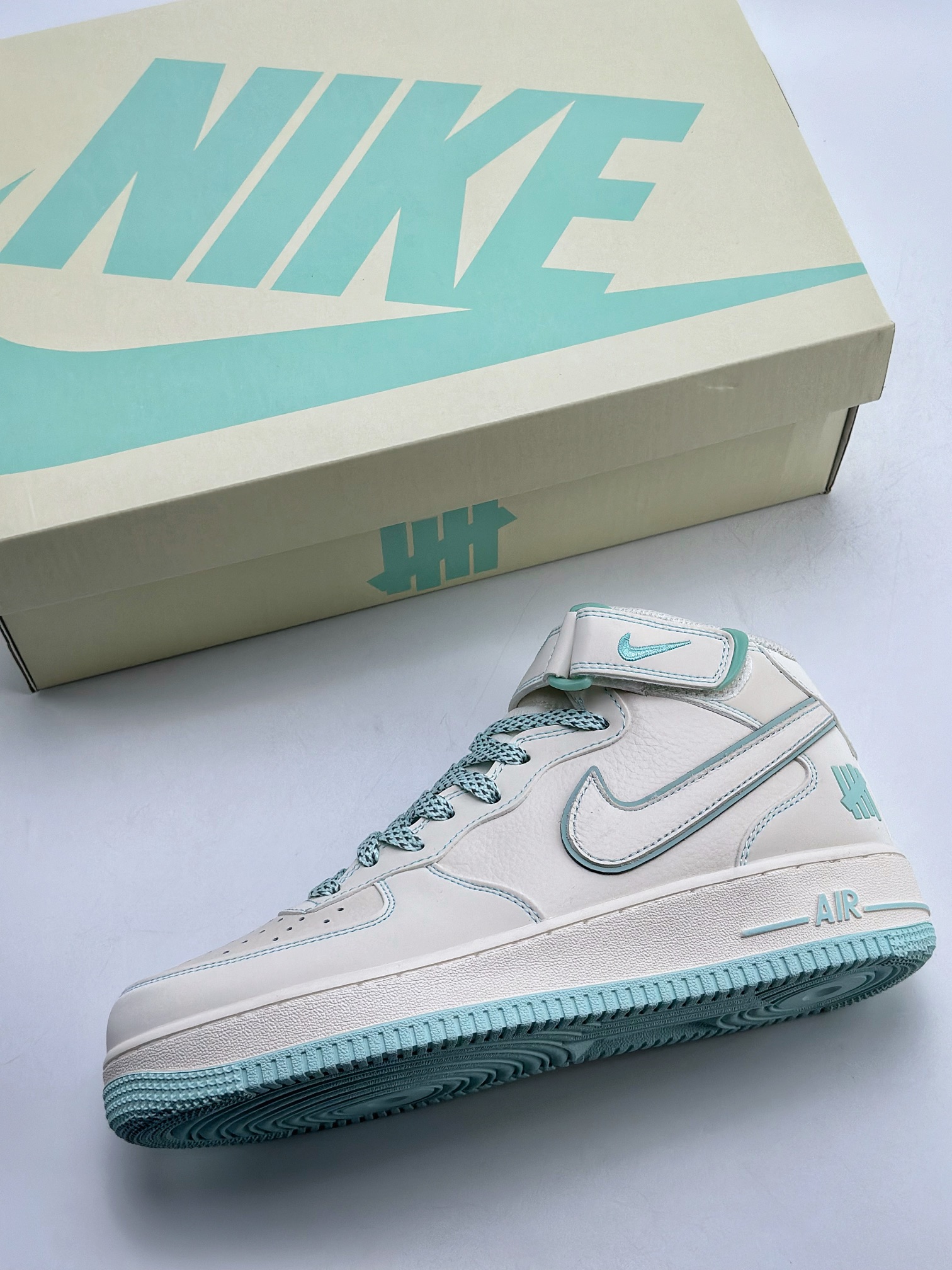 260 Nike Air Force 1 Mid 07 白青满天星 GB5969-002