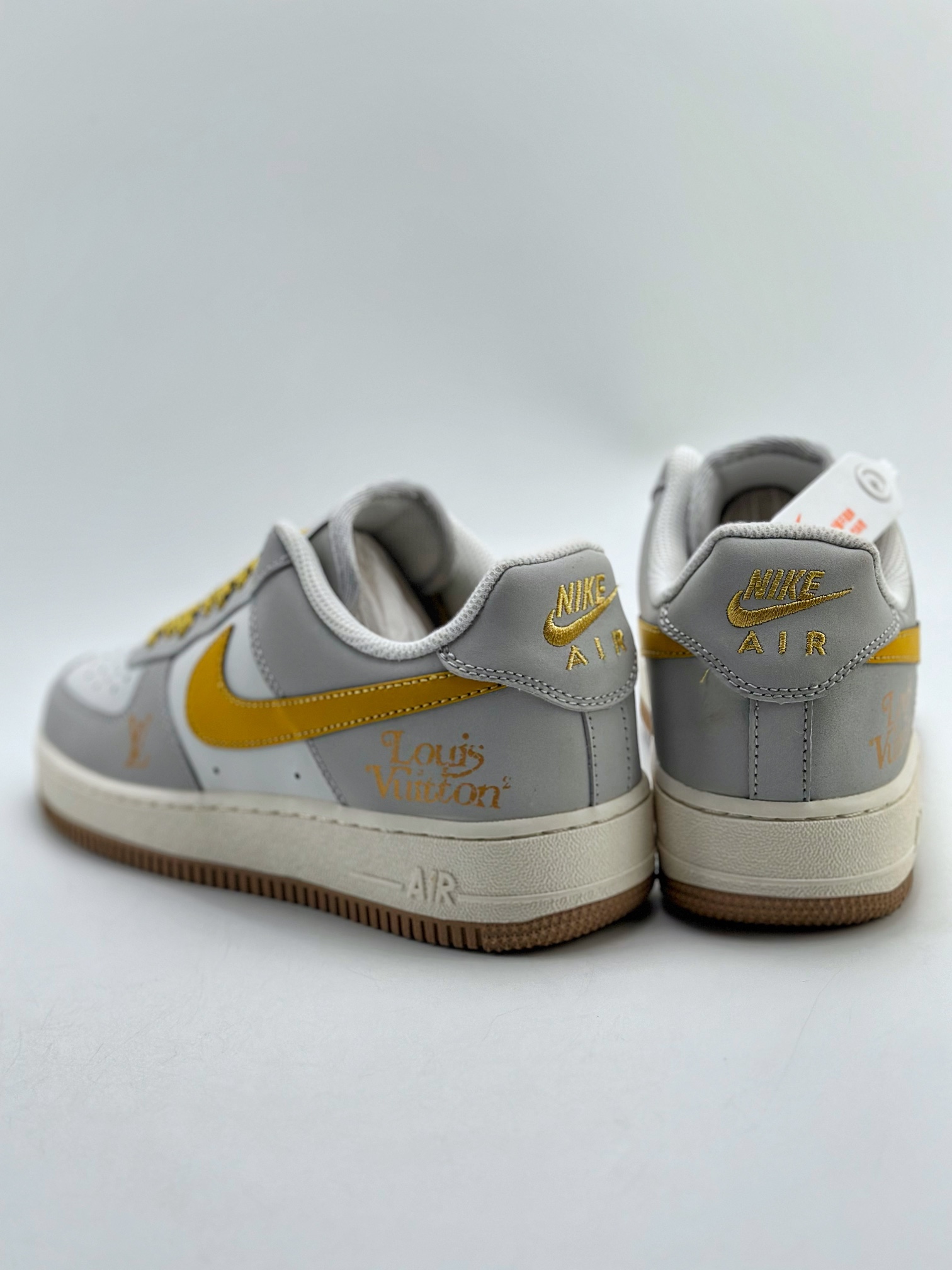 200 Nike Air Force 1 Low 07 x Louis Vuitton LV联名白黄 HX123-006