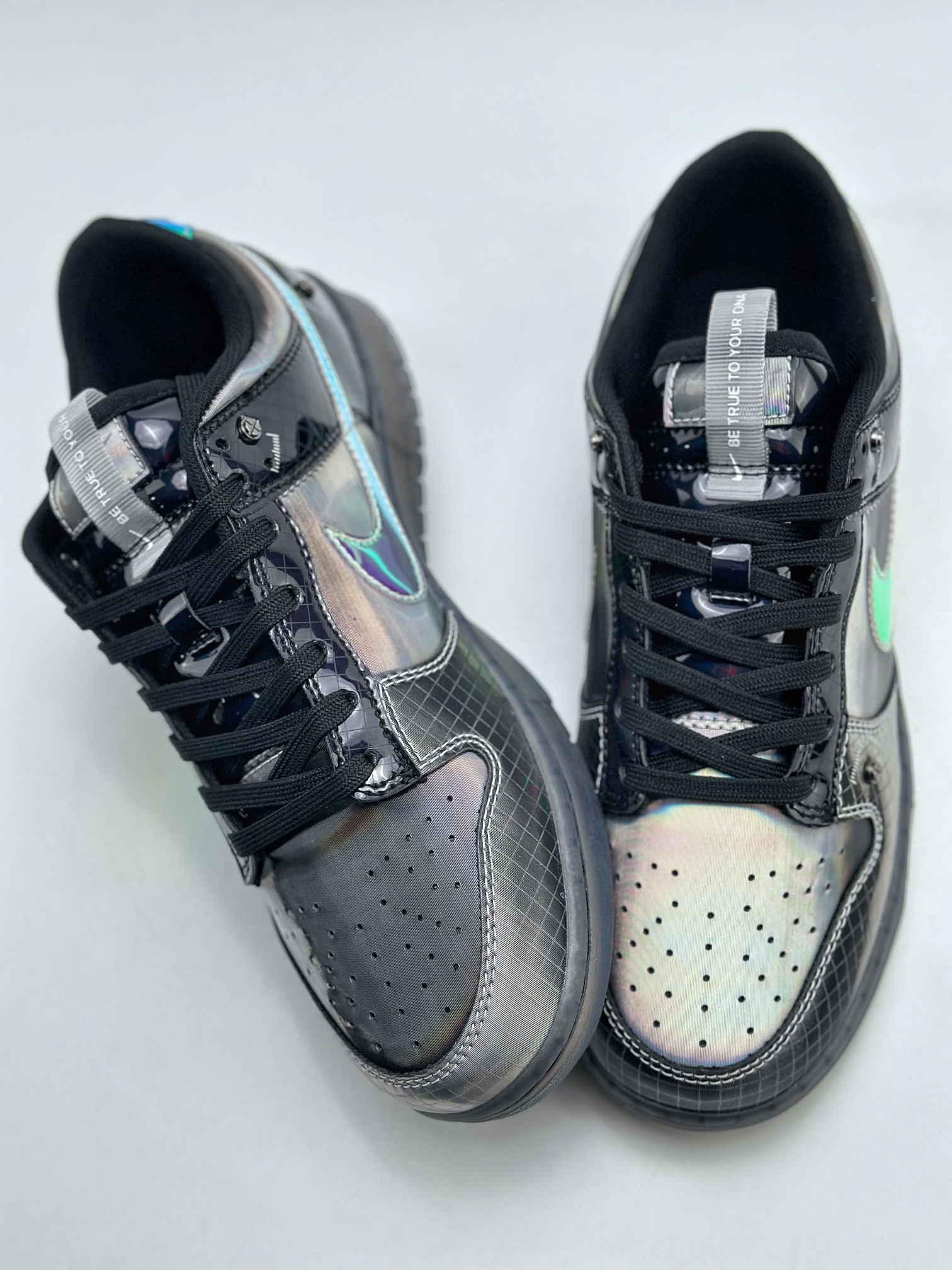 280 Nike SB Dunk Low ”Hyperflat” Black and Multi- color 灰黄 FV3617-001