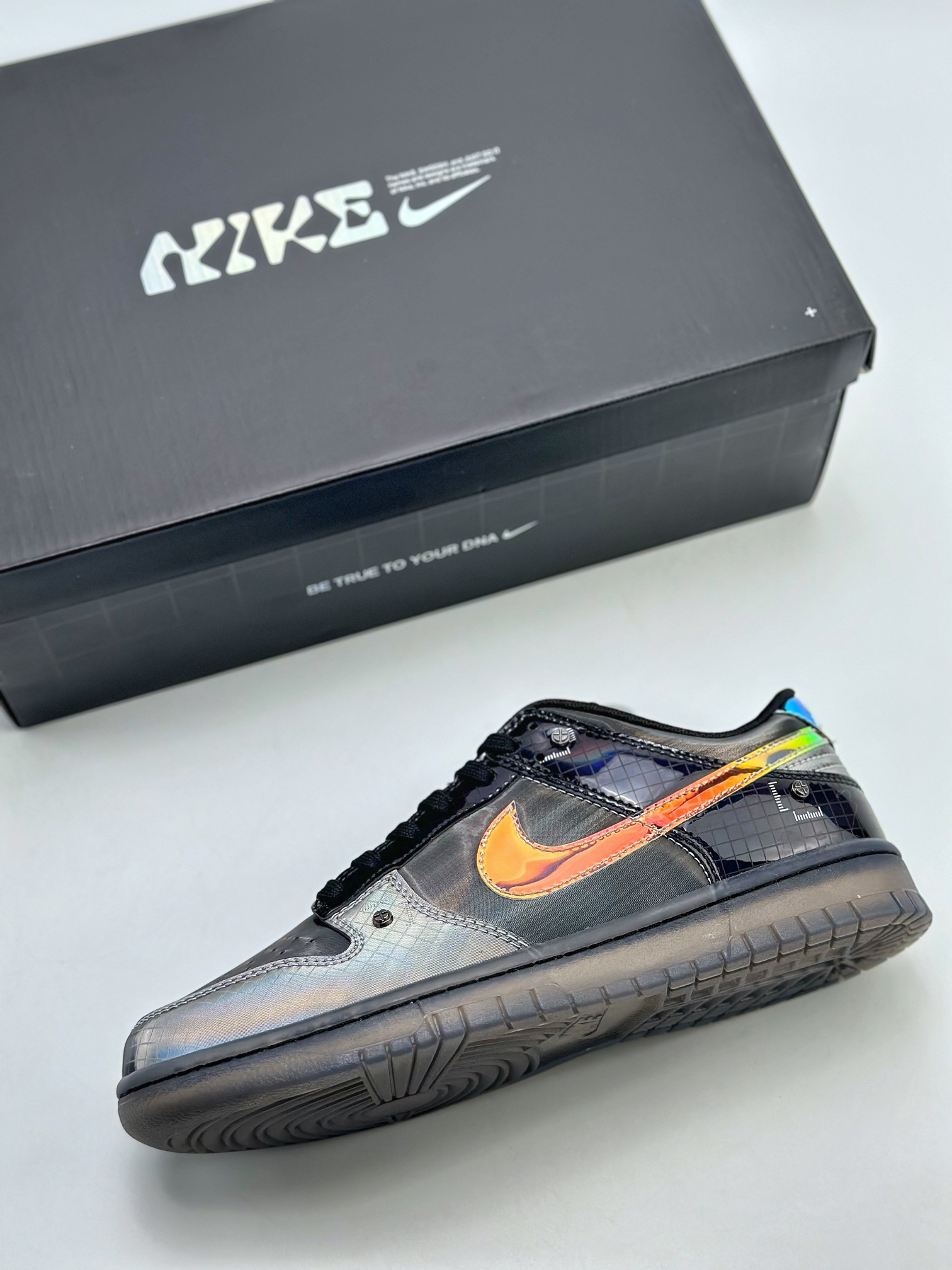 280 Nike SB Dunk Low ”Hyperflat” Black and Multi- color 灰黄 FV3617-001