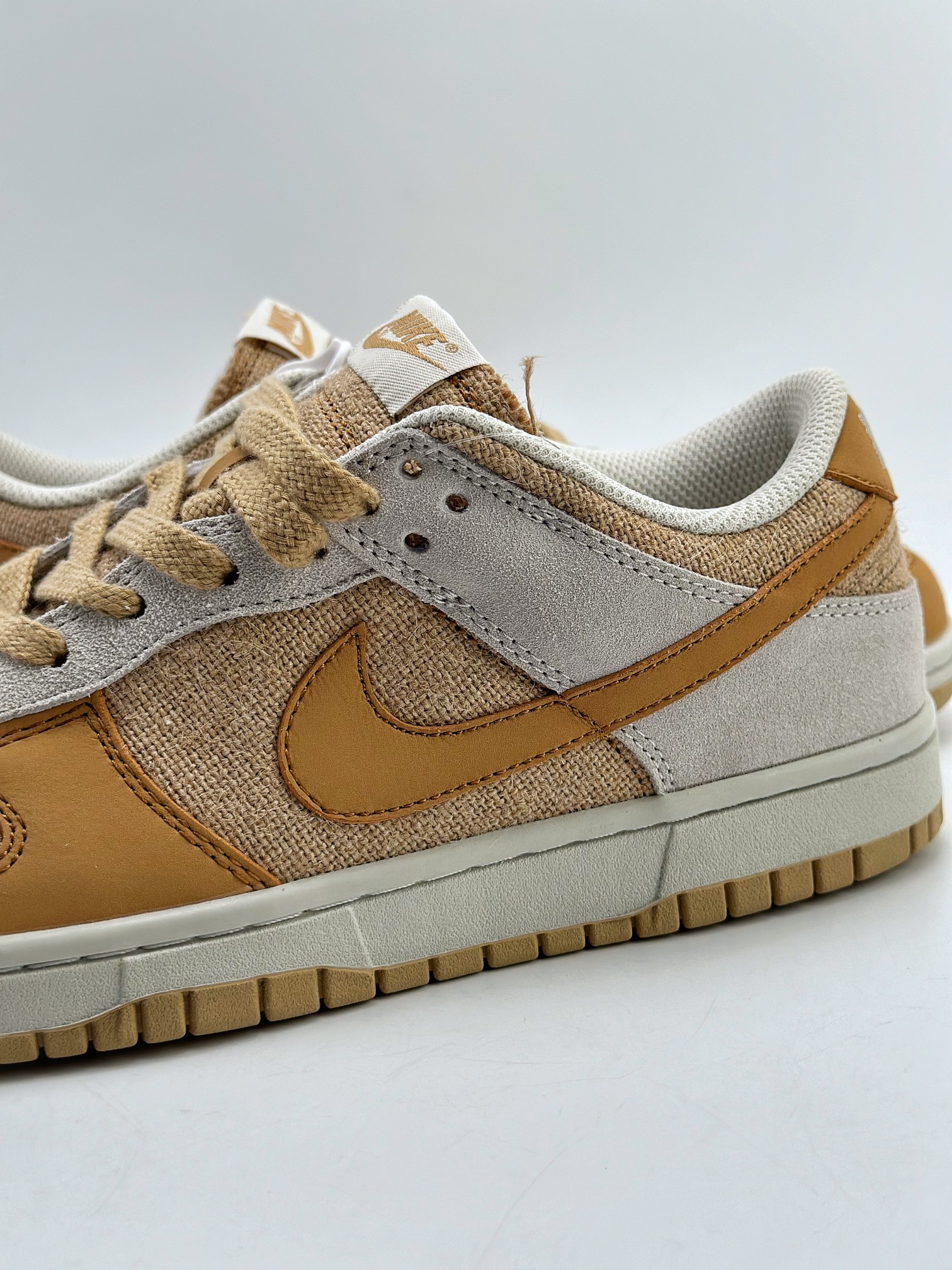 200 NIKE SB Dunk Low 卡其麻布 DD1391-998