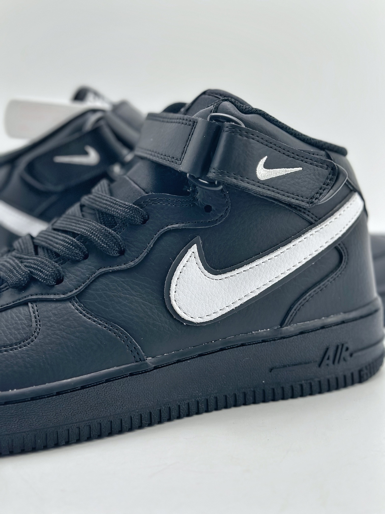 Nike Air Force 1 Mid 07 Black and White HK5622-955