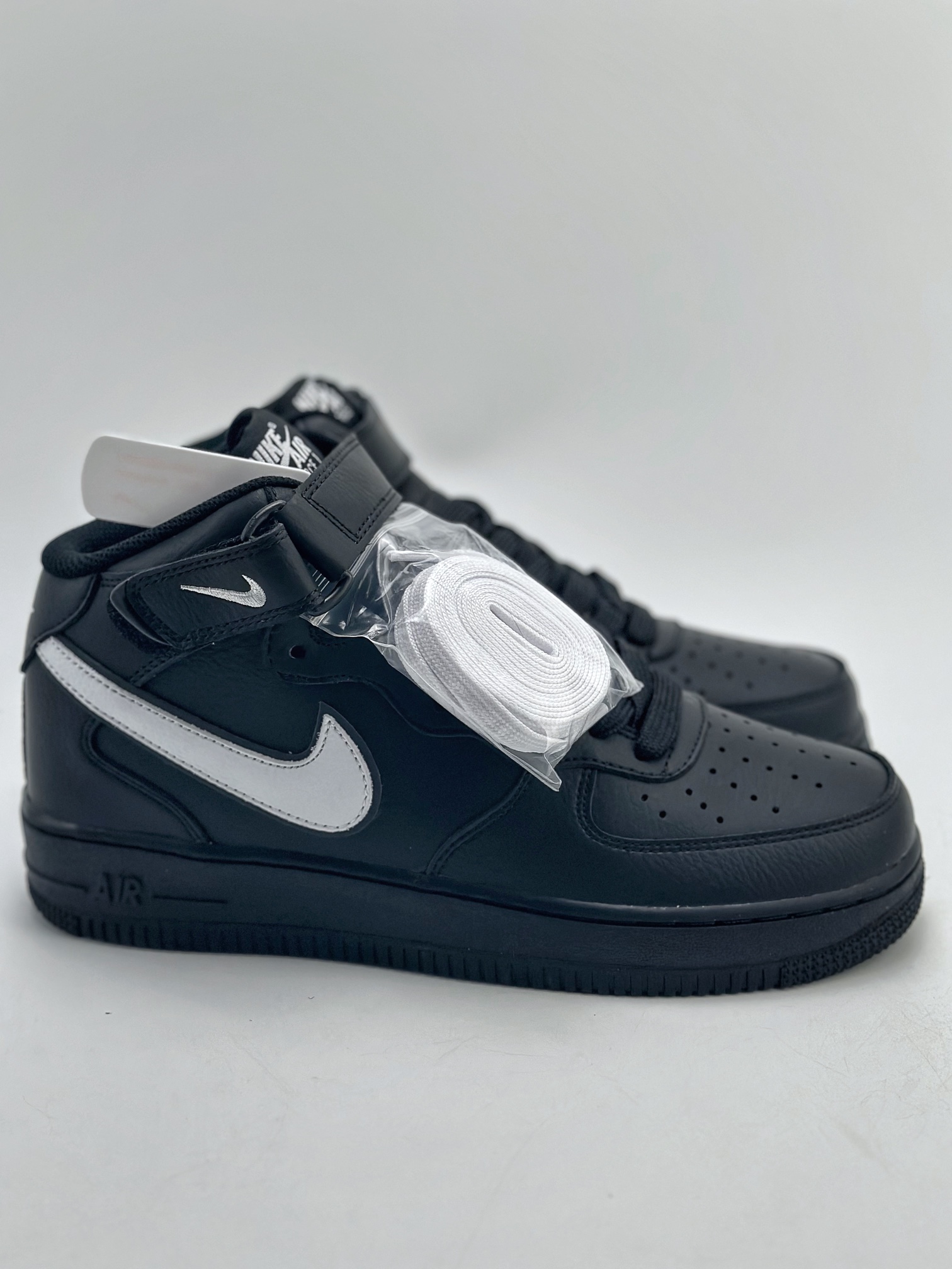 Nike Air Force 1 Mid 07 Black and White HK5622-955