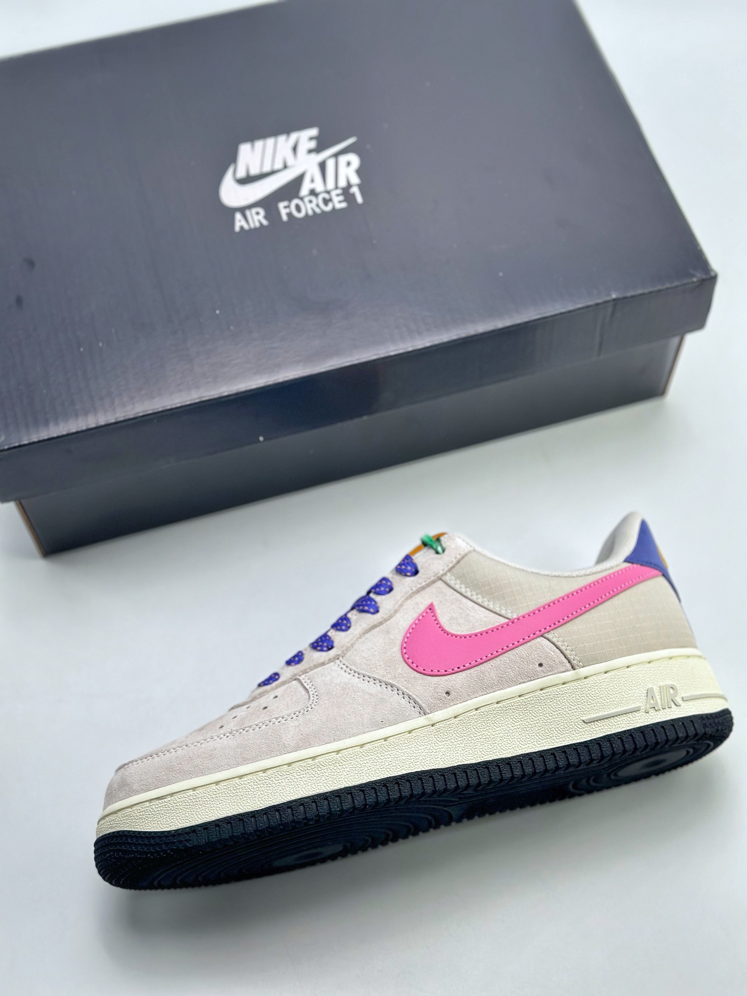 220 Nike Air Force 1 Low 07 浅灰麂皮粉勾 CU3007-061