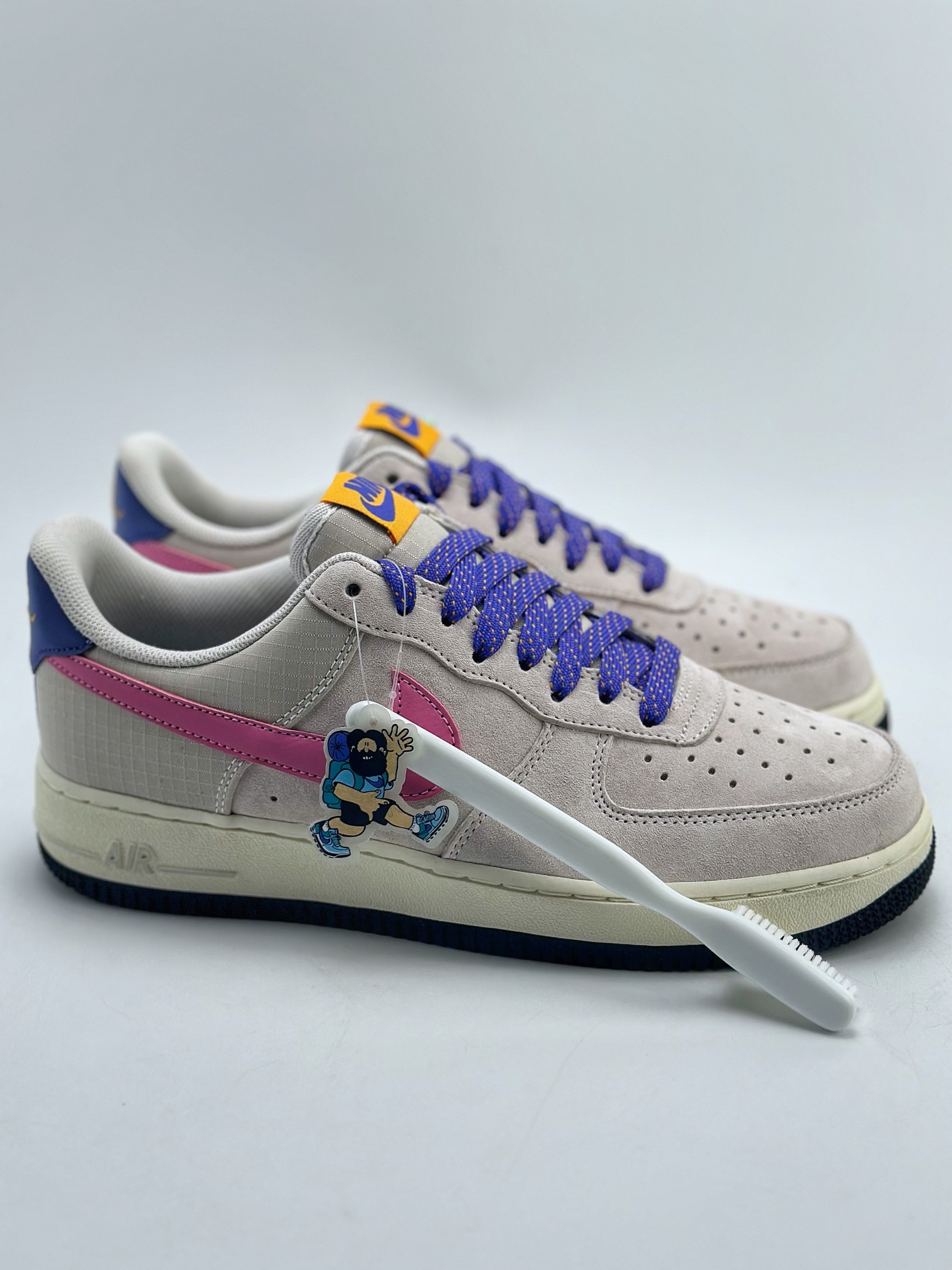 220 Nike Air Force 1 Low 07 浅灰麂皮粉勾 CU3007-061