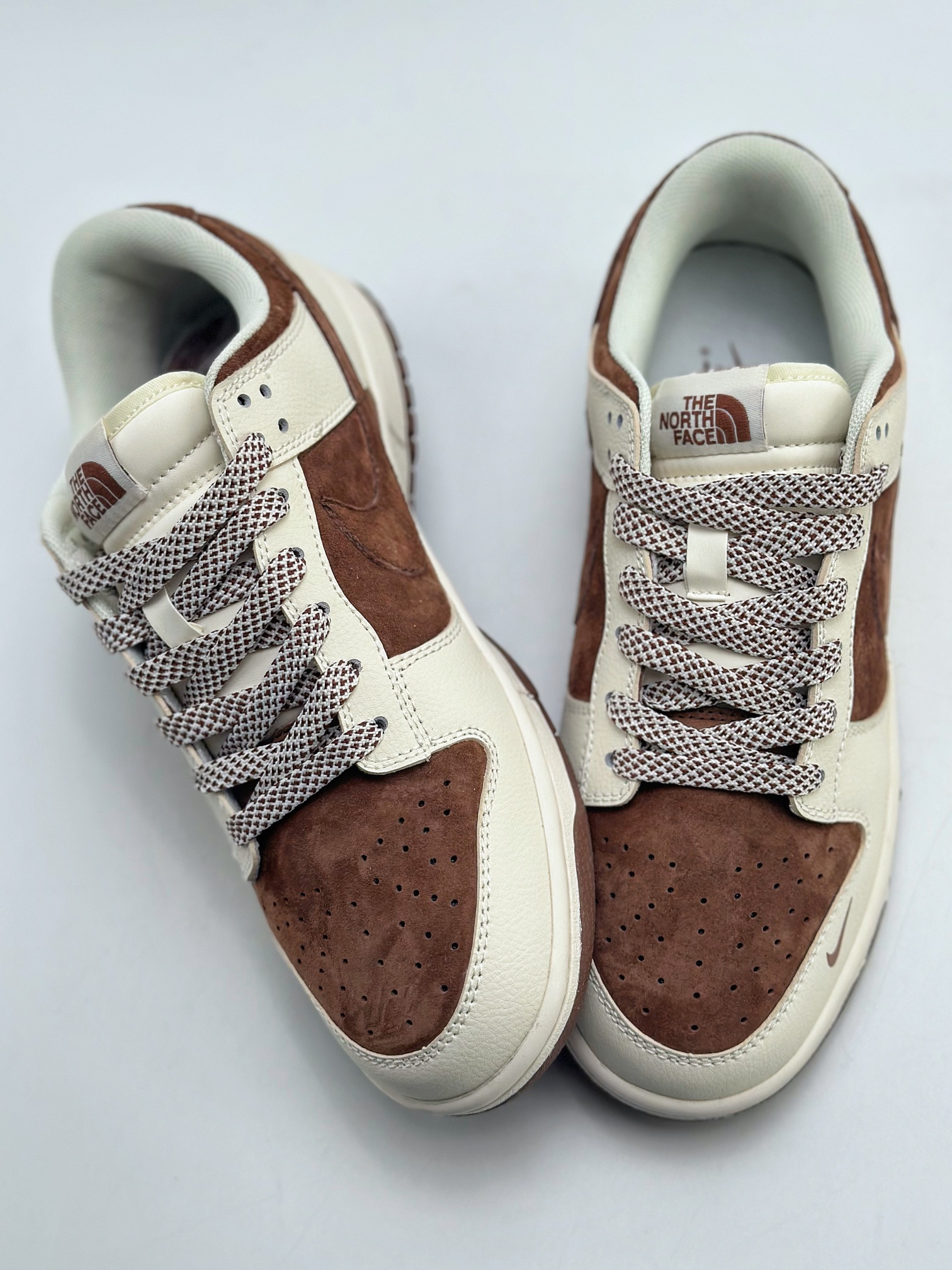 Nike SB Dunk Low x The North Face Beige Suede XD6188-022