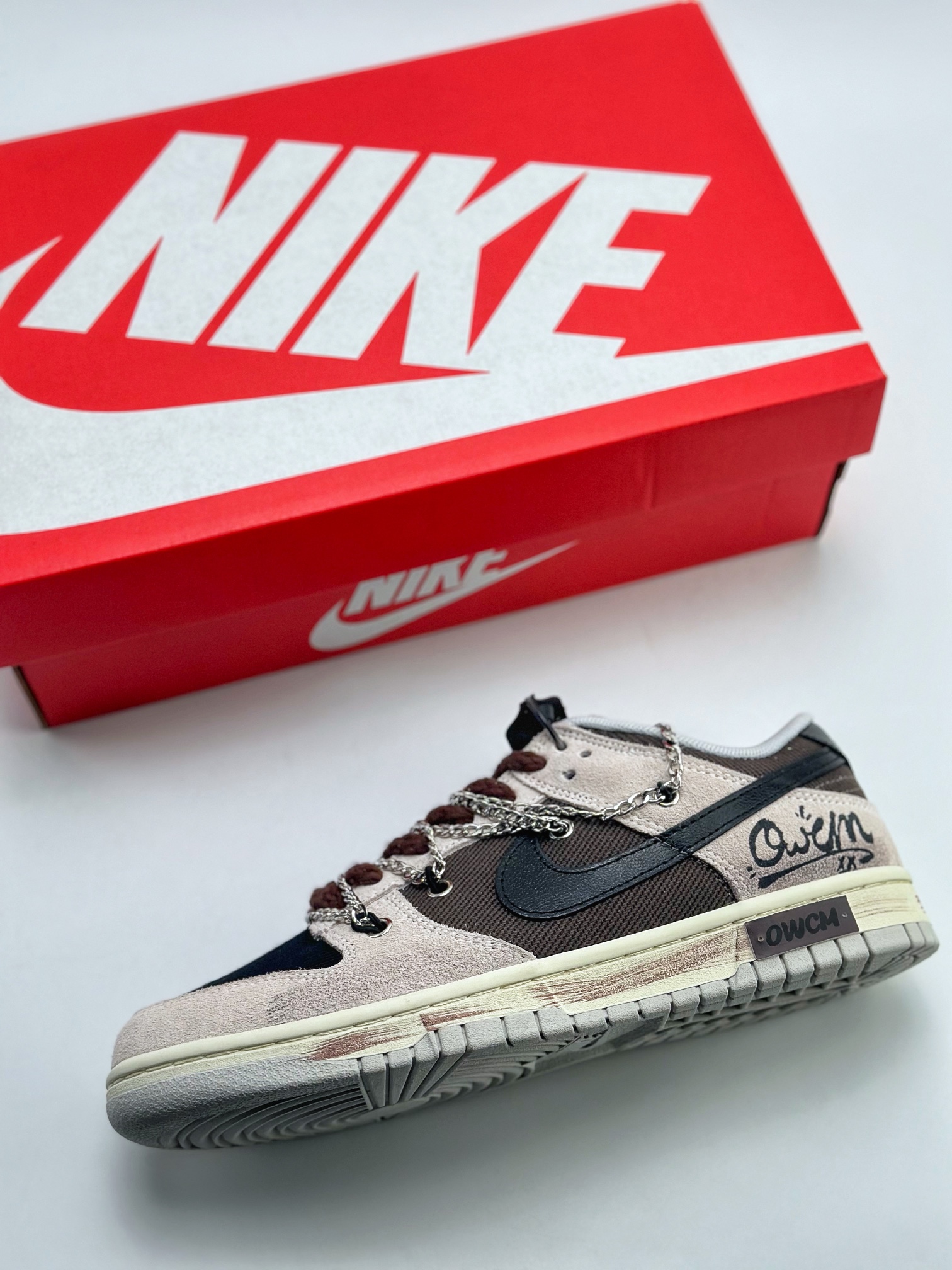 NIKE SB Dunk Low Smoked Coffee Gray Brown DO9776-001