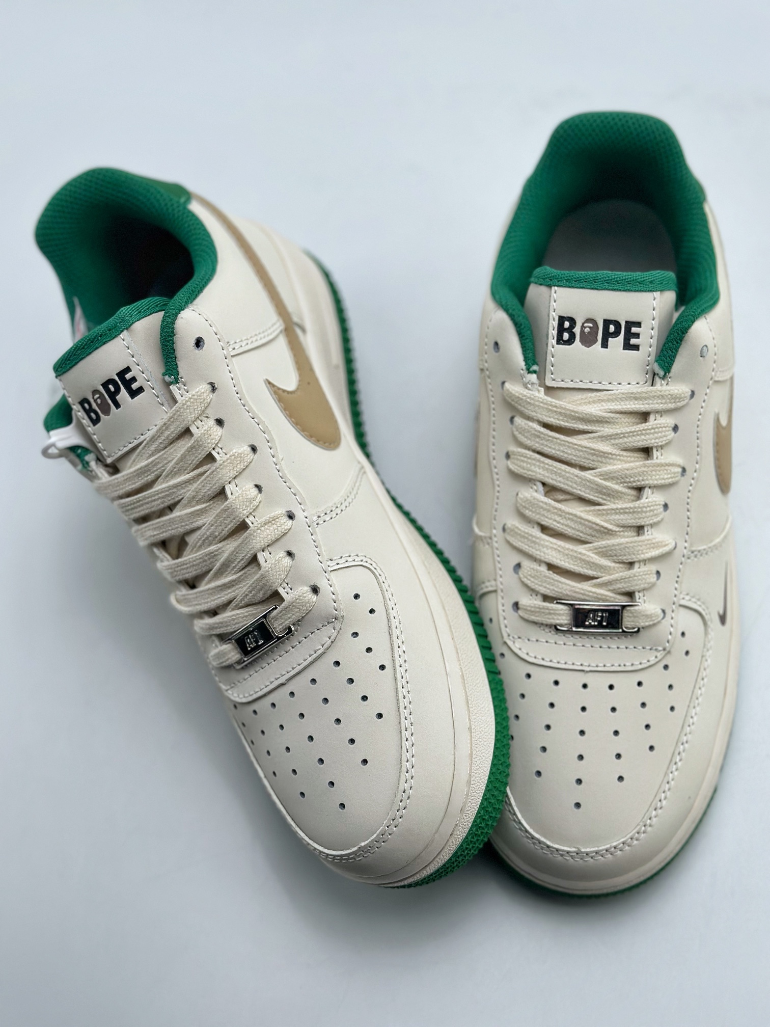 Nike Air Force 1 Low 07 x BAPE Platinum Green HX123-007