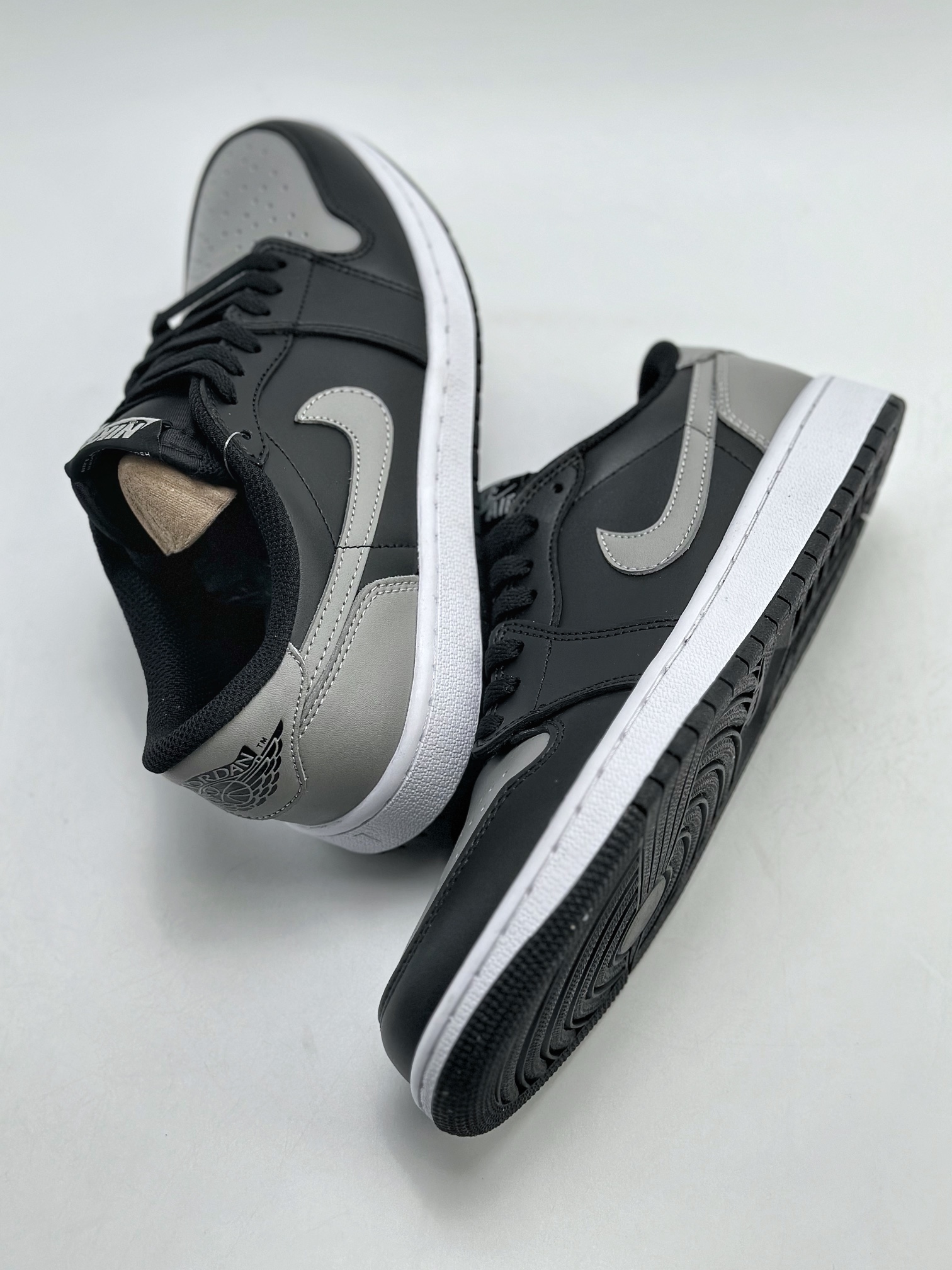 200 Air Jordan 1 Retro Low OG "Shadow" 黑灰 CZ0790-003