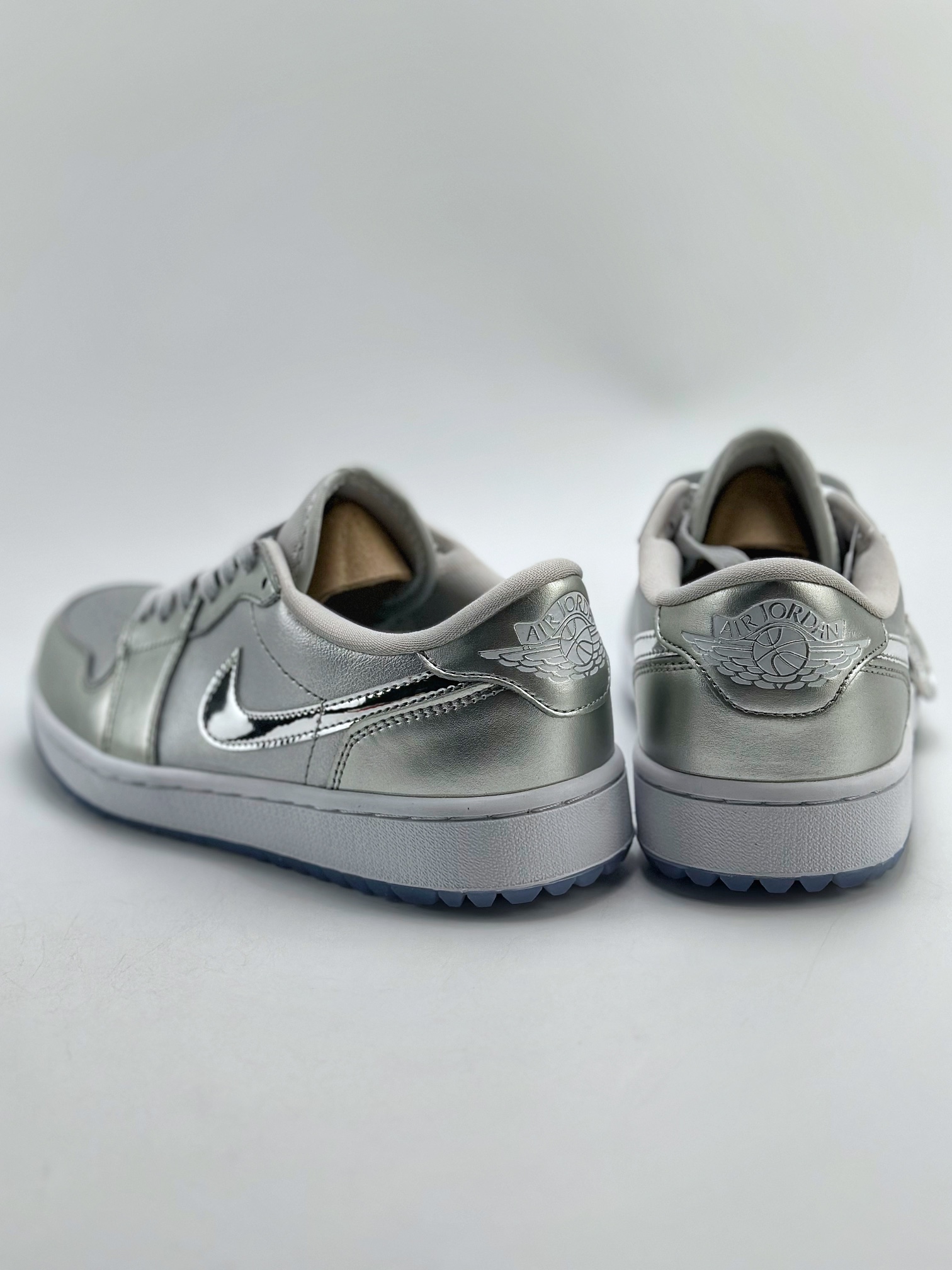 200 Air Jordan 1 Low Golf "Giving" 液态银 FD6848-001