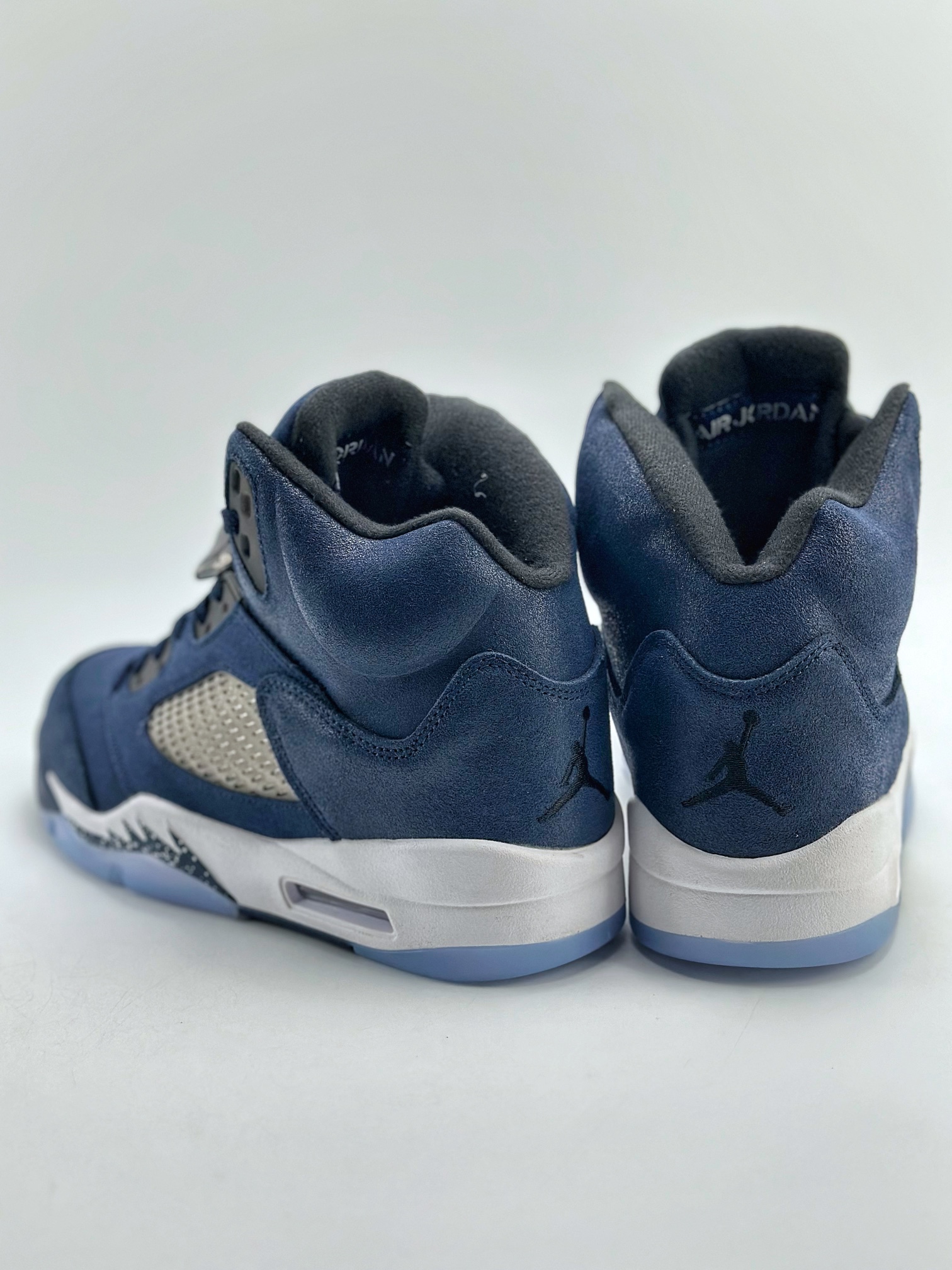 Air Jordan 5 Retro ”Georgetown” FD6812-400