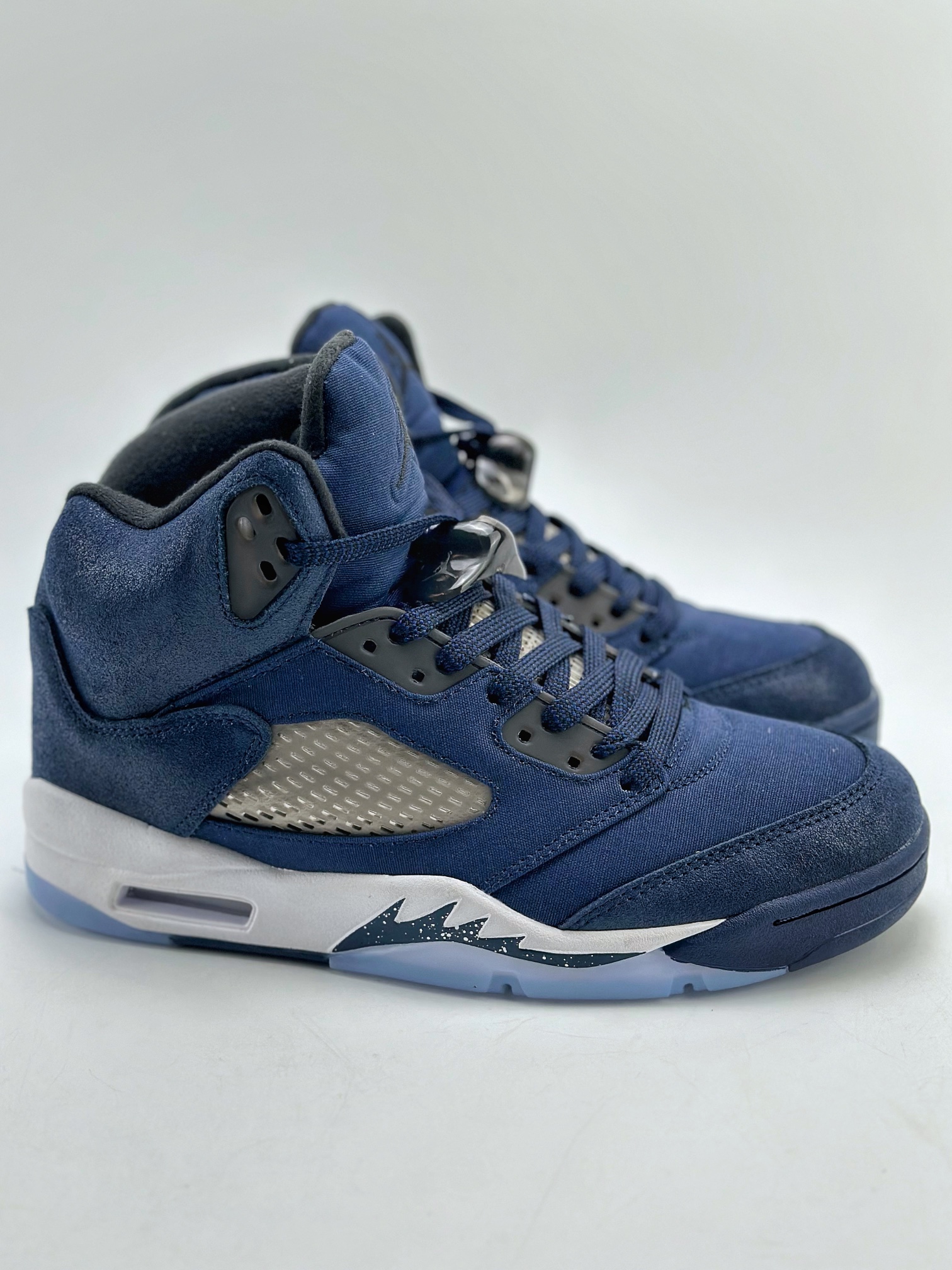 Air Jordan 5 Retro ”Georgetown” FD6812-400